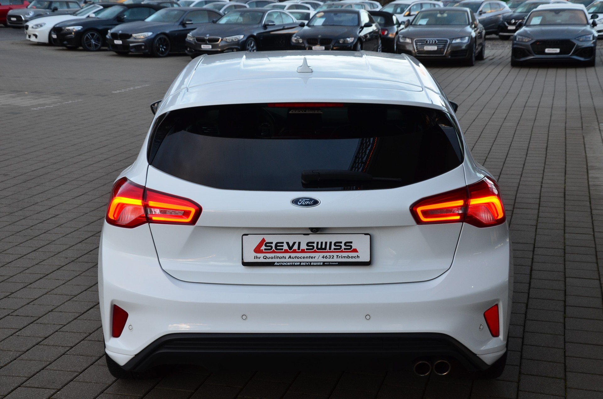 FORD Focus 1.0 SCTi ST Line*Aus erster Hand*Frisch ab MFK,1 Jahr oder 20'000km Garantie*-image-7