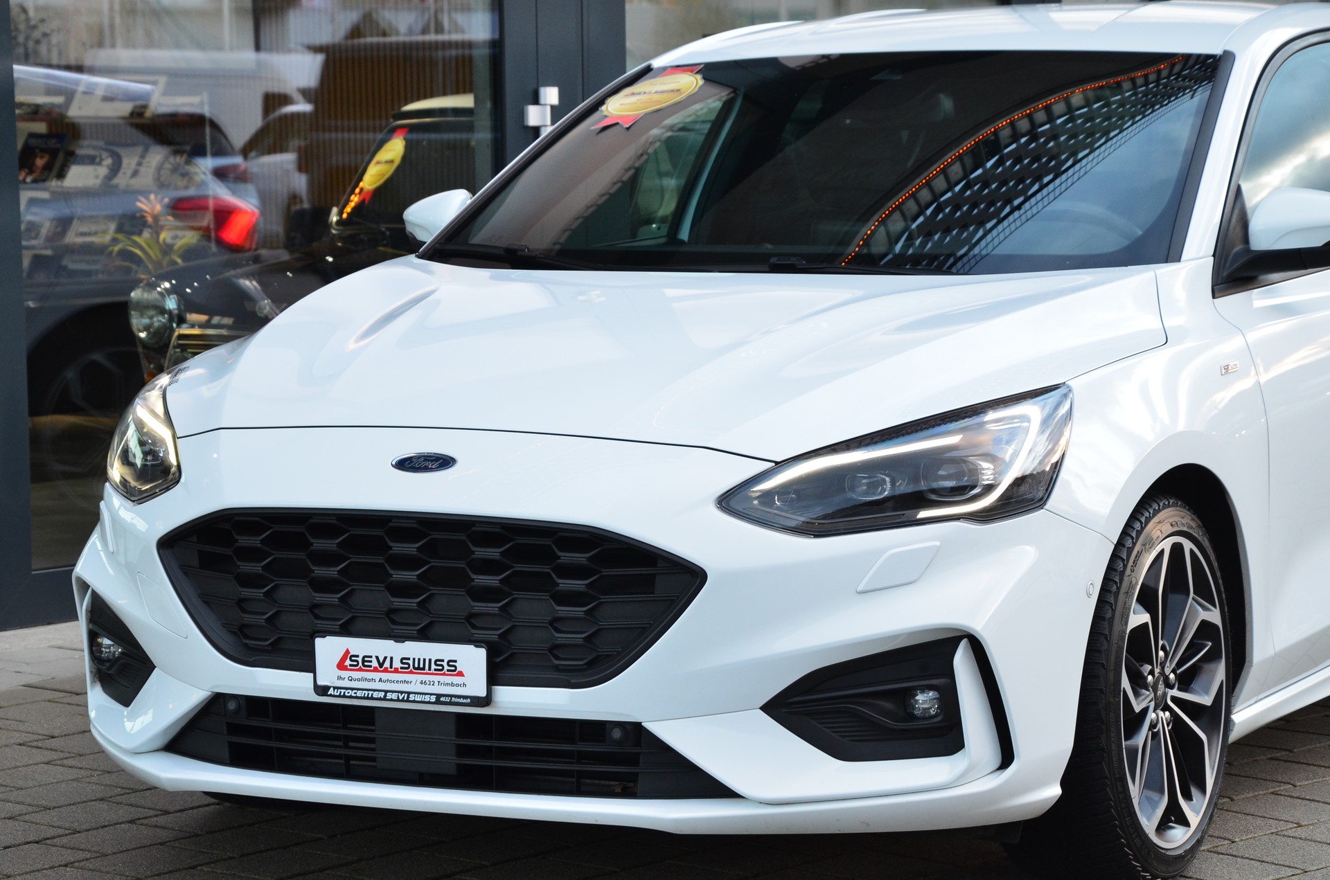 FORD Focus 1.0 SCTi ST Line*Aus erster Hand*Frisch ab MFK,1 Jahr oder 20'000km Garantie*-image-13