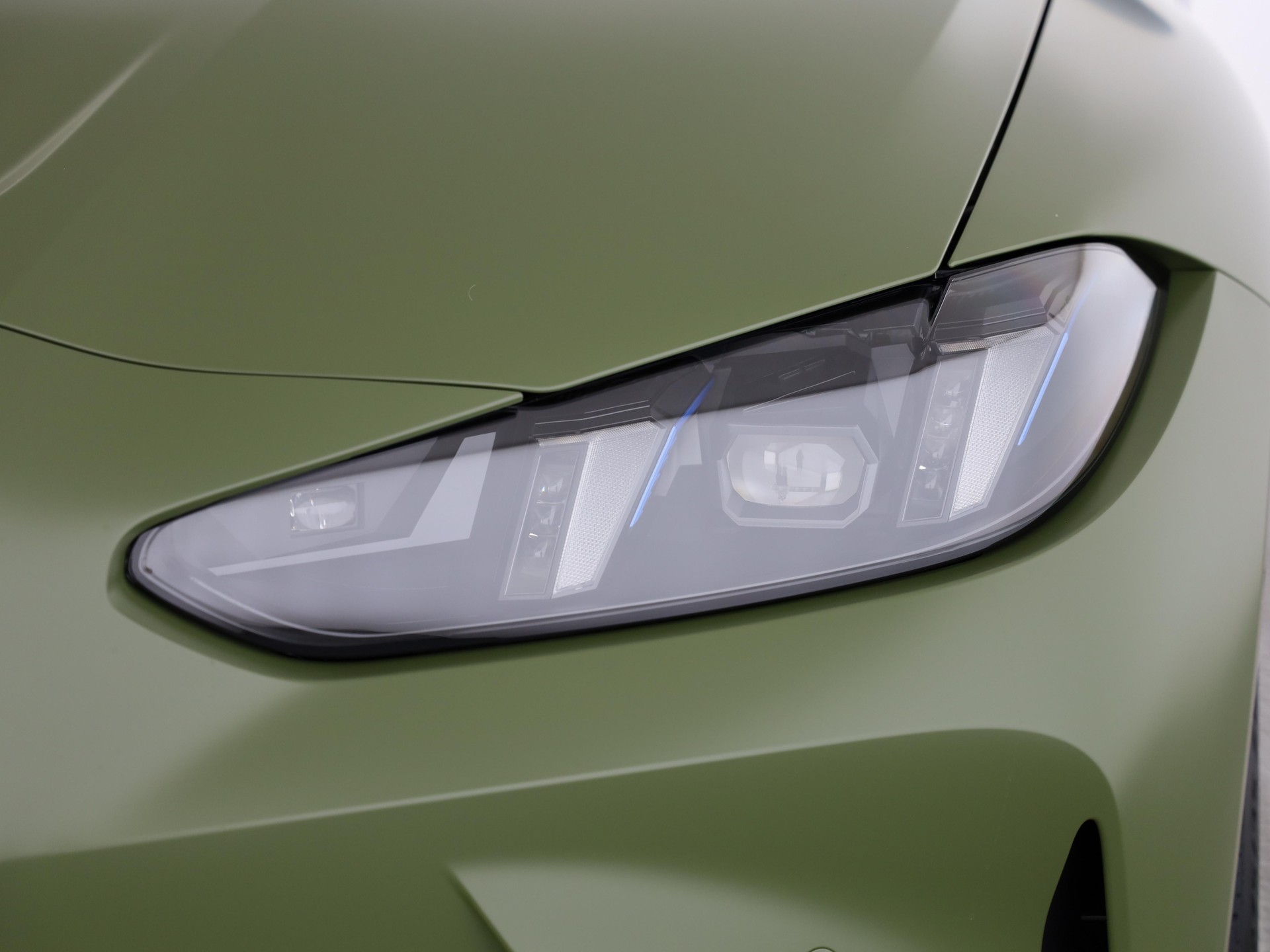 BMW M3 Competition xDrive-image-5