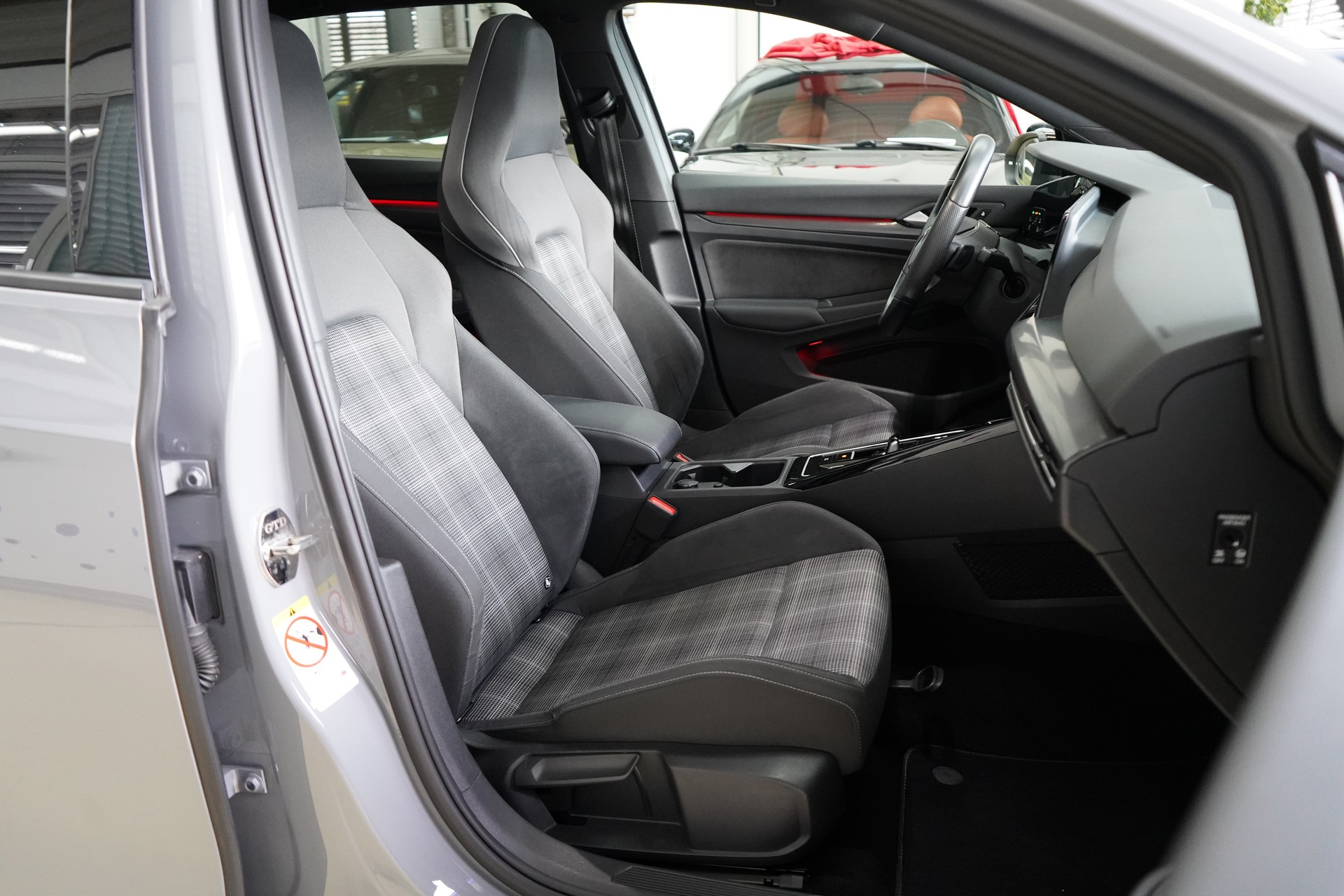 VW Golf 2.0 TDI GTD DSG-image-31