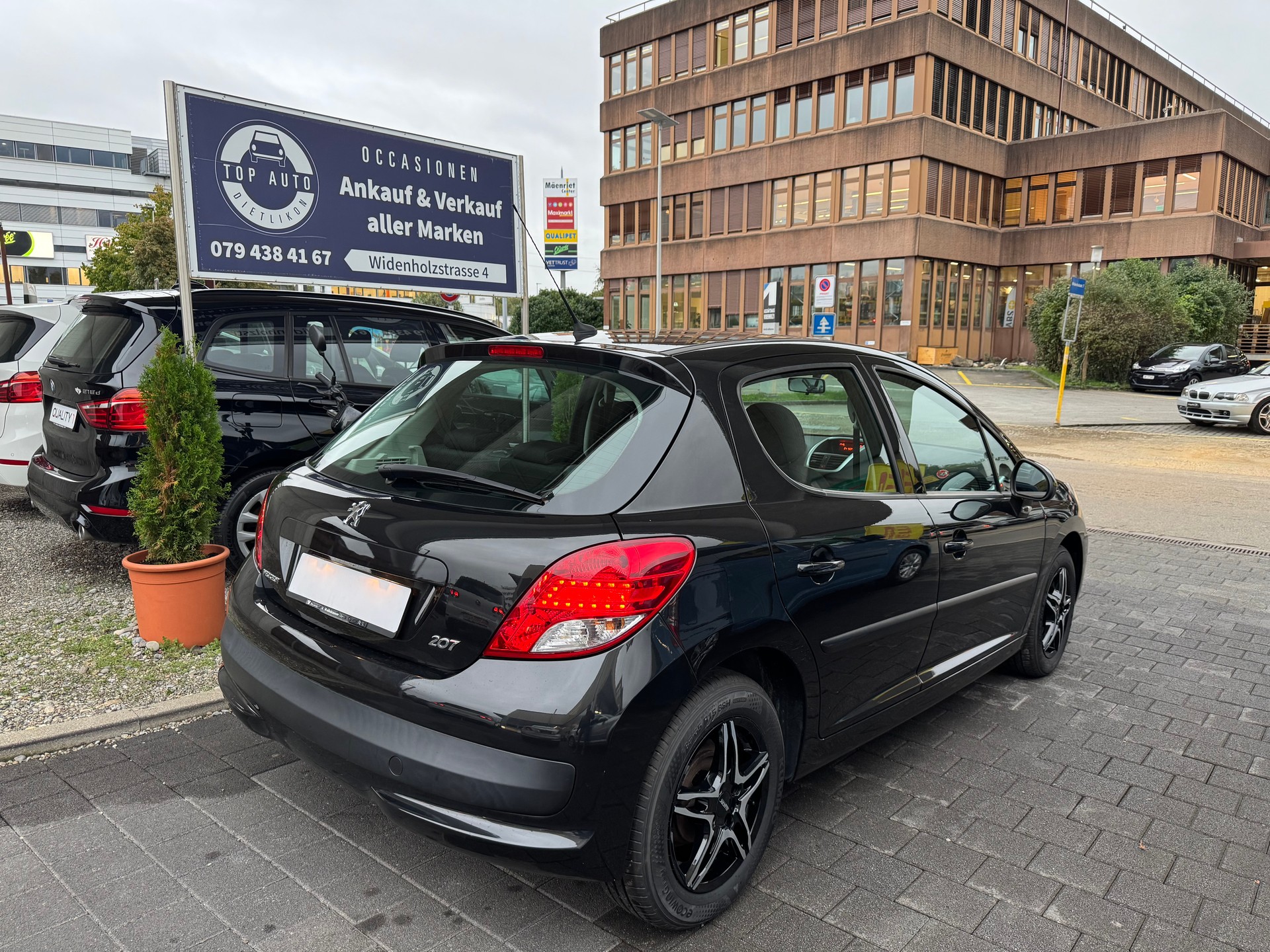 PEUGEOT 207 1.4 16V Allure-image-1