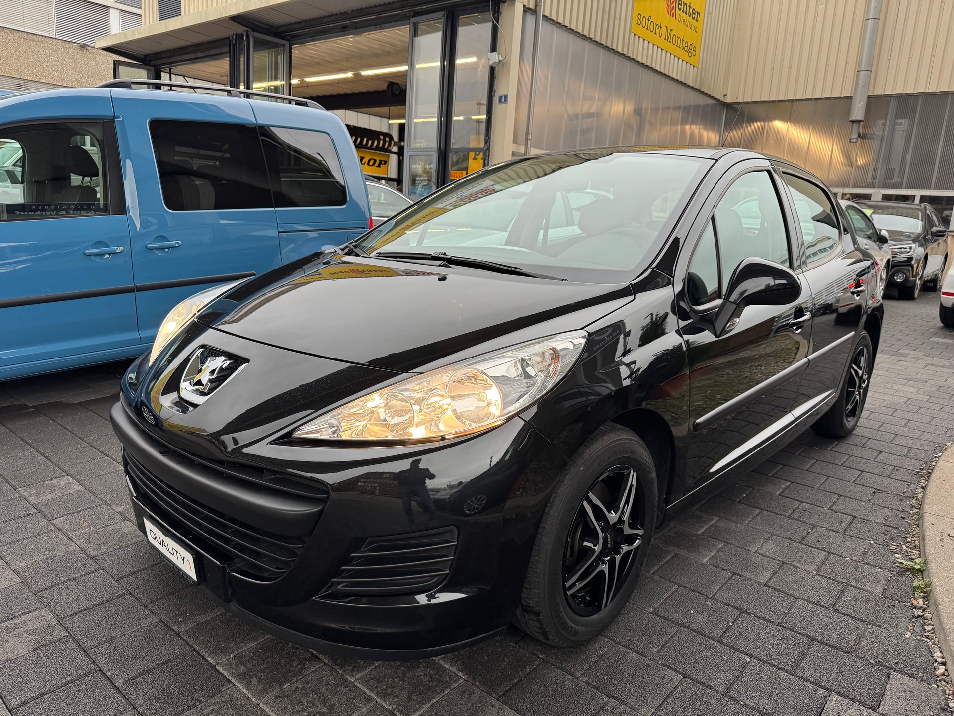 PEUGEOT 207 1.4 16V Allure-image-2