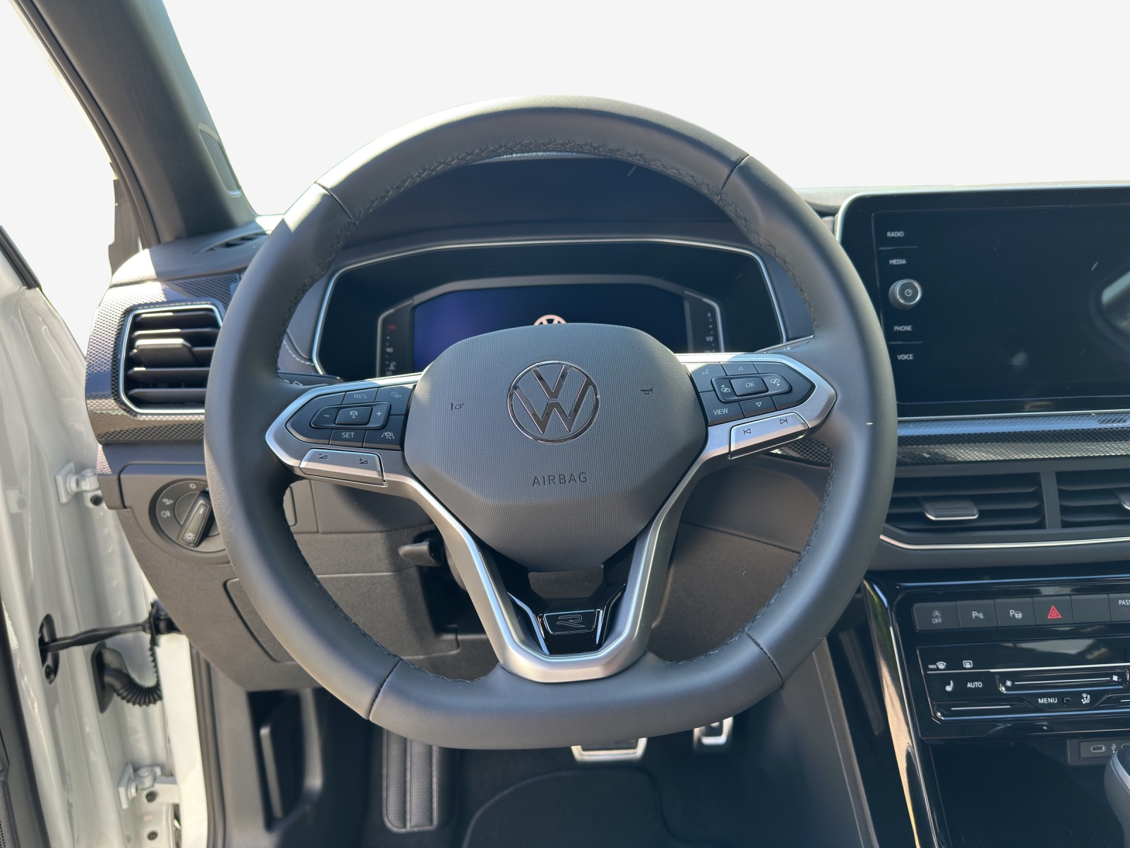 VW T-Cross 1.5 TSI EVO ACT R-Line DSG-image-9