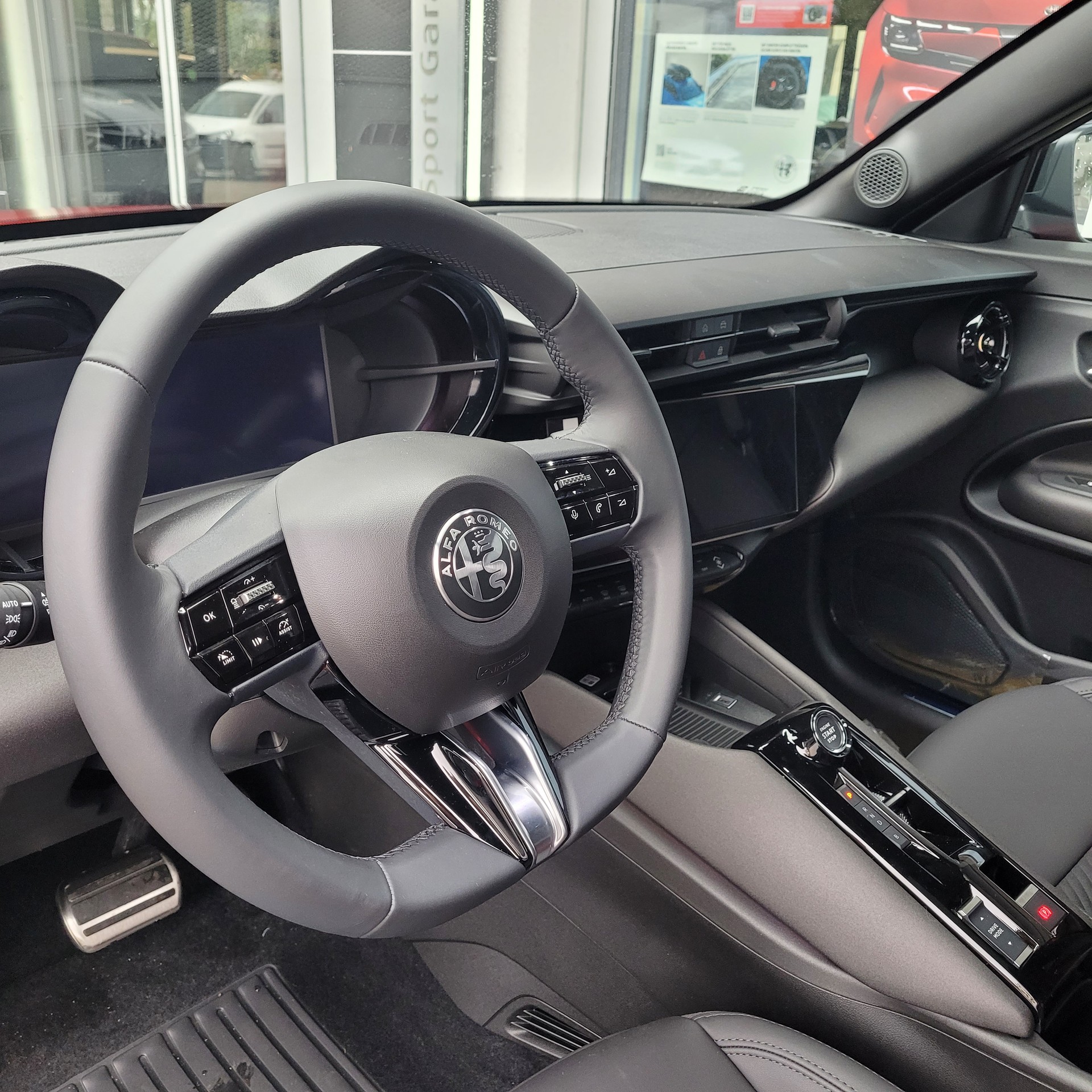 ALFA ROMEO Junior BEV 156 54kWh Speciale-image-10