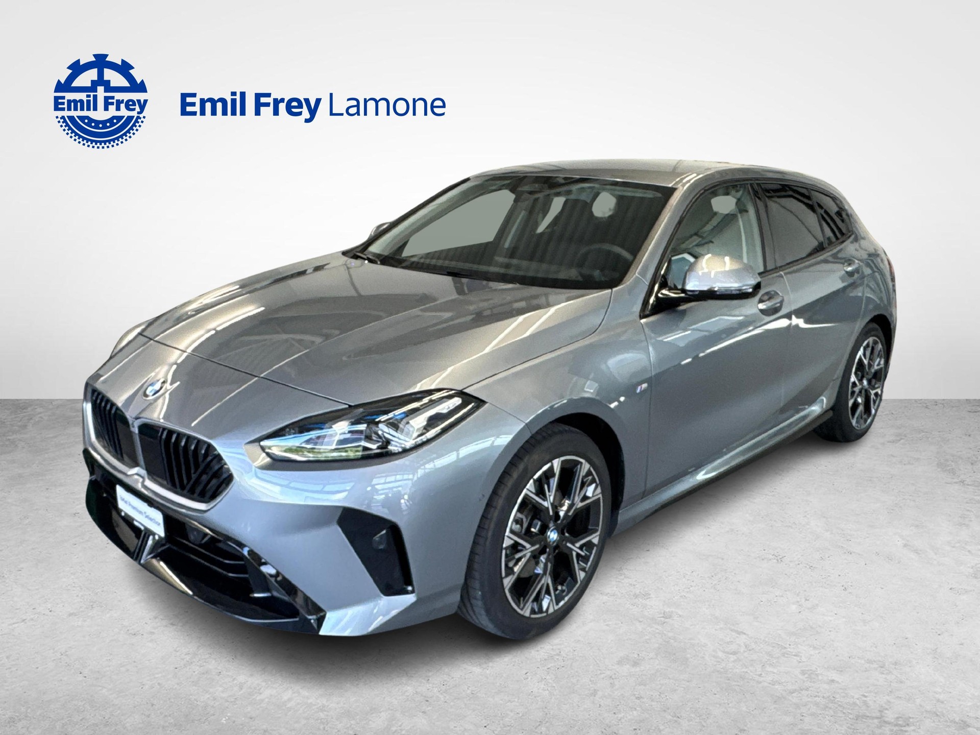 BMW 120i-image-0
