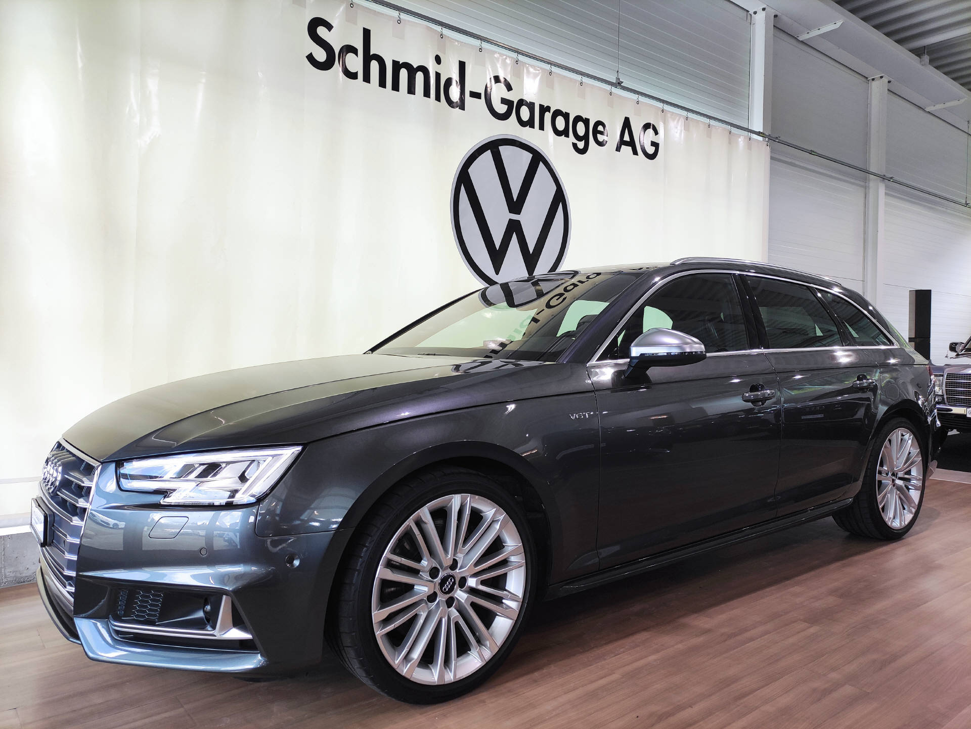 AUDI S4 Avant 3.0 V6 TFSI quattro S-Tronic-image-1