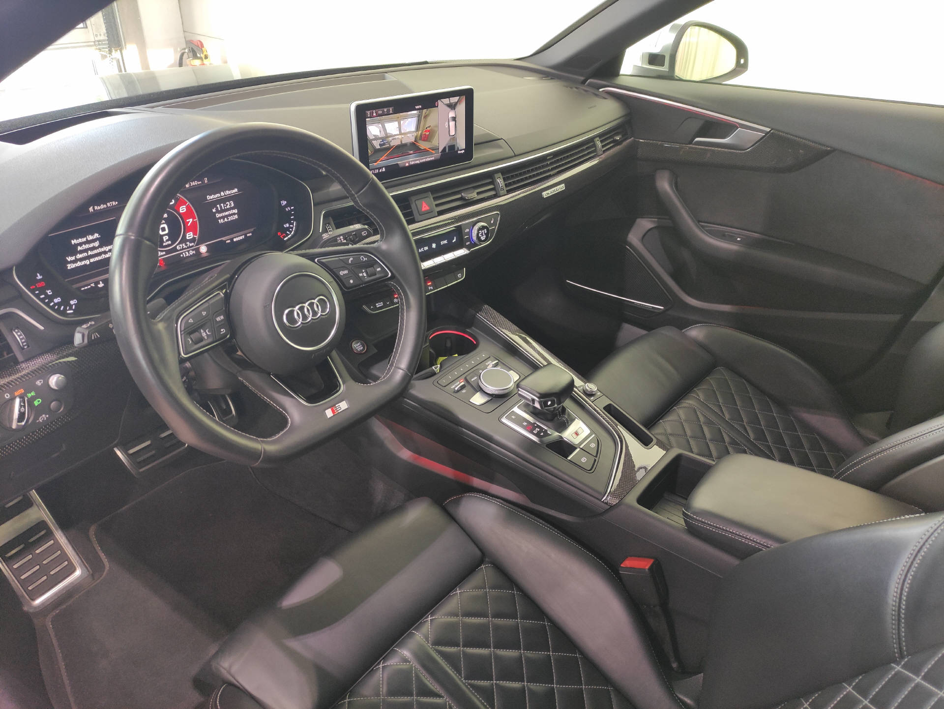 AUDI S4 Avant 3.0 V6 TFSI quattro S-Tronic-image-3