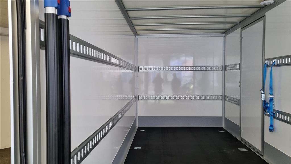 VW Crafter 35 2.0 BiTDI Koffer/Hebebuhne Champion L4-image-11