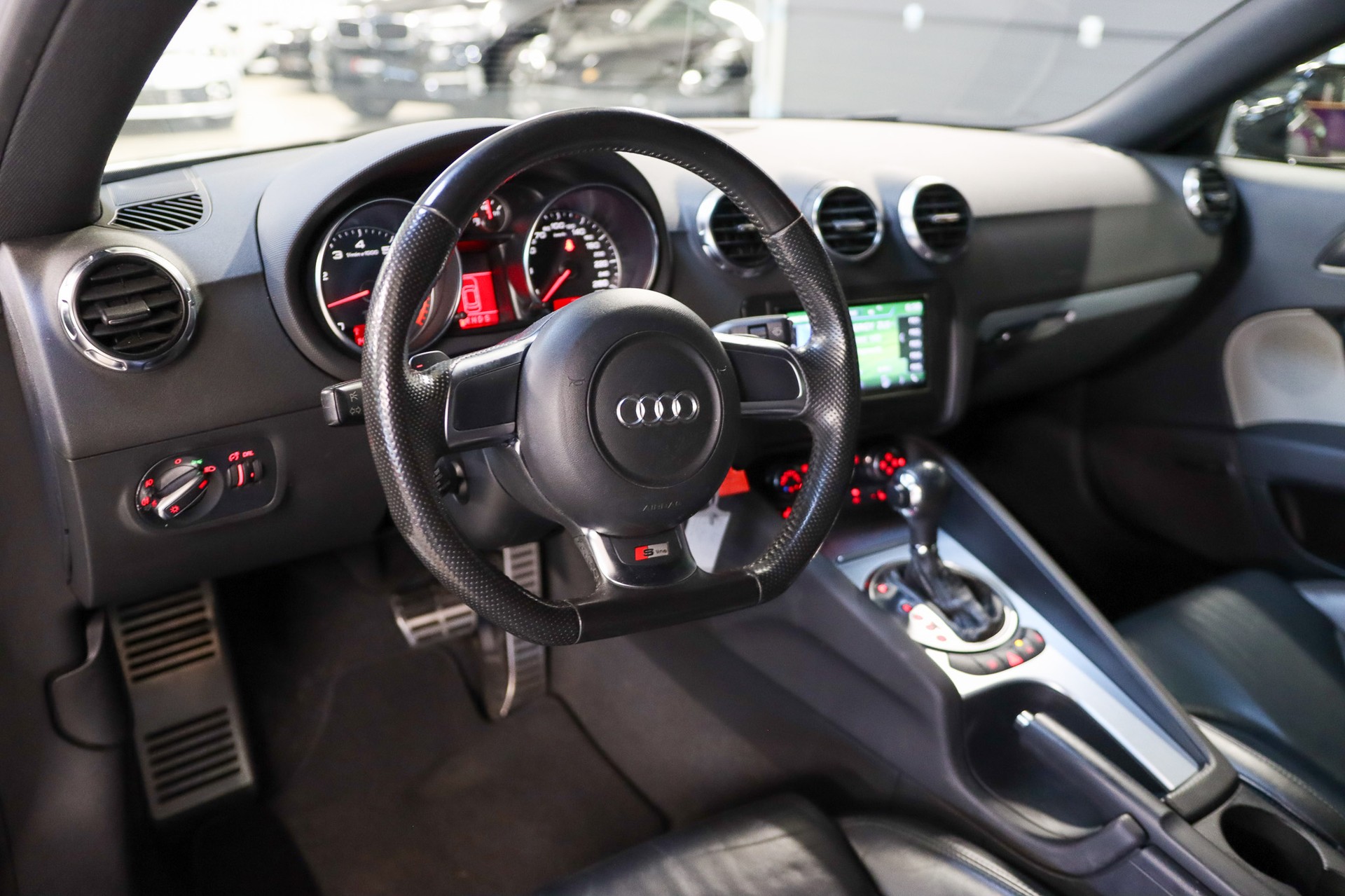 AUDI TT Coupé S-Line 2.0 TFSI-image-9
