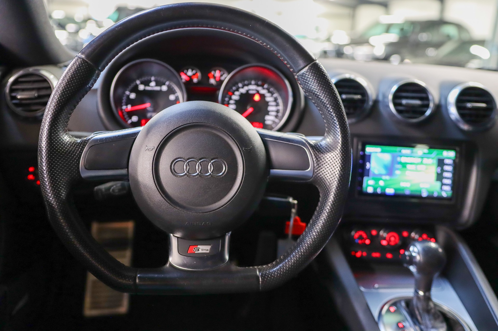 AUDI TT Coupé S-Line 2.0 TFSI-image-10