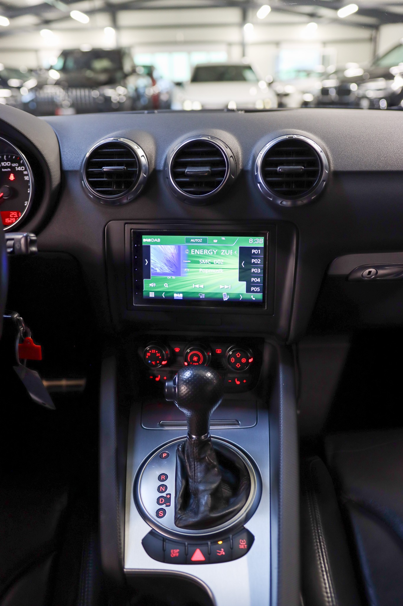 AUDI TT Coupé S-Line 2.0 TFSI-image-11