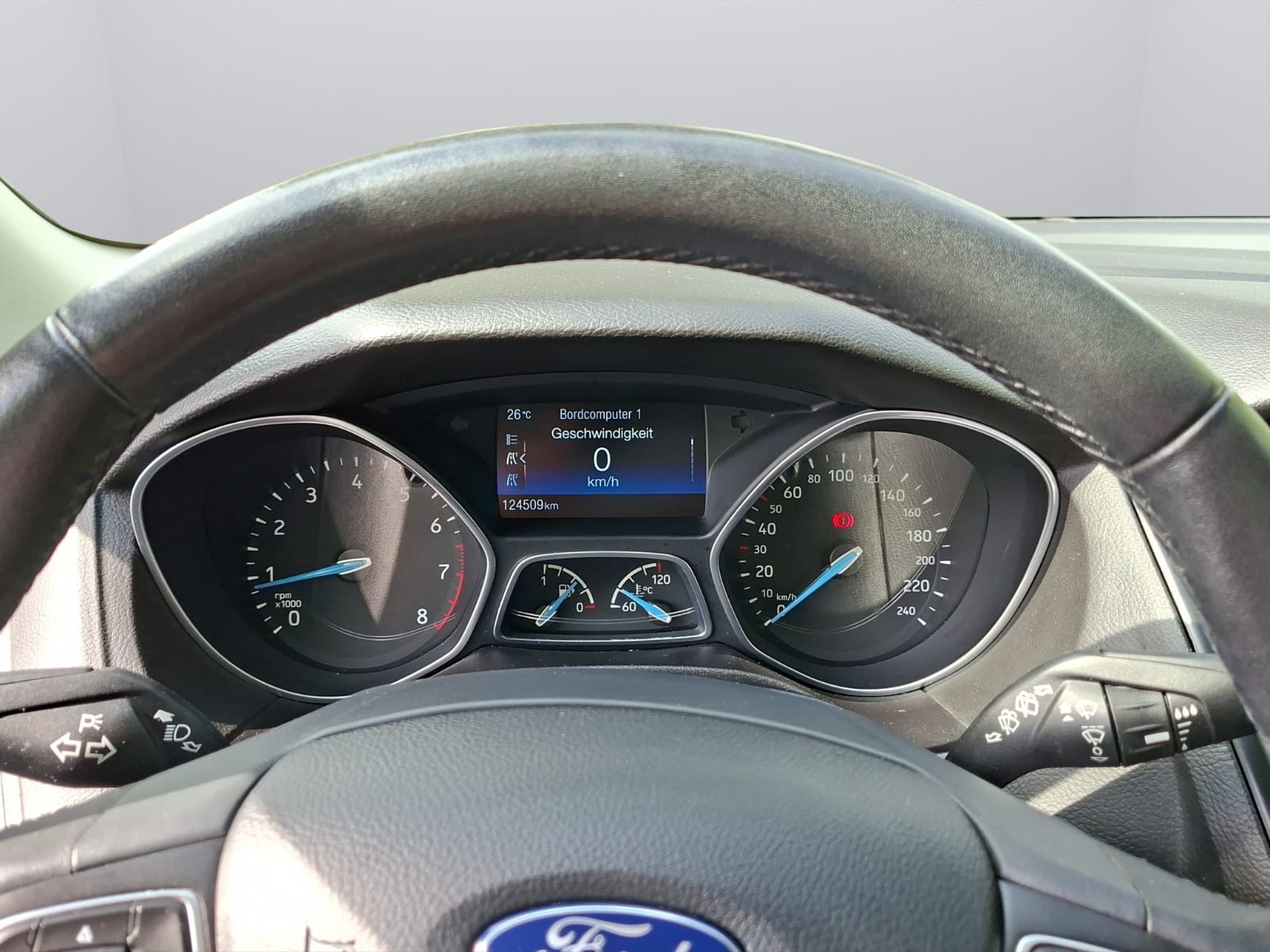 FORD Focus 1.0 SCTi Black Edition-image-15