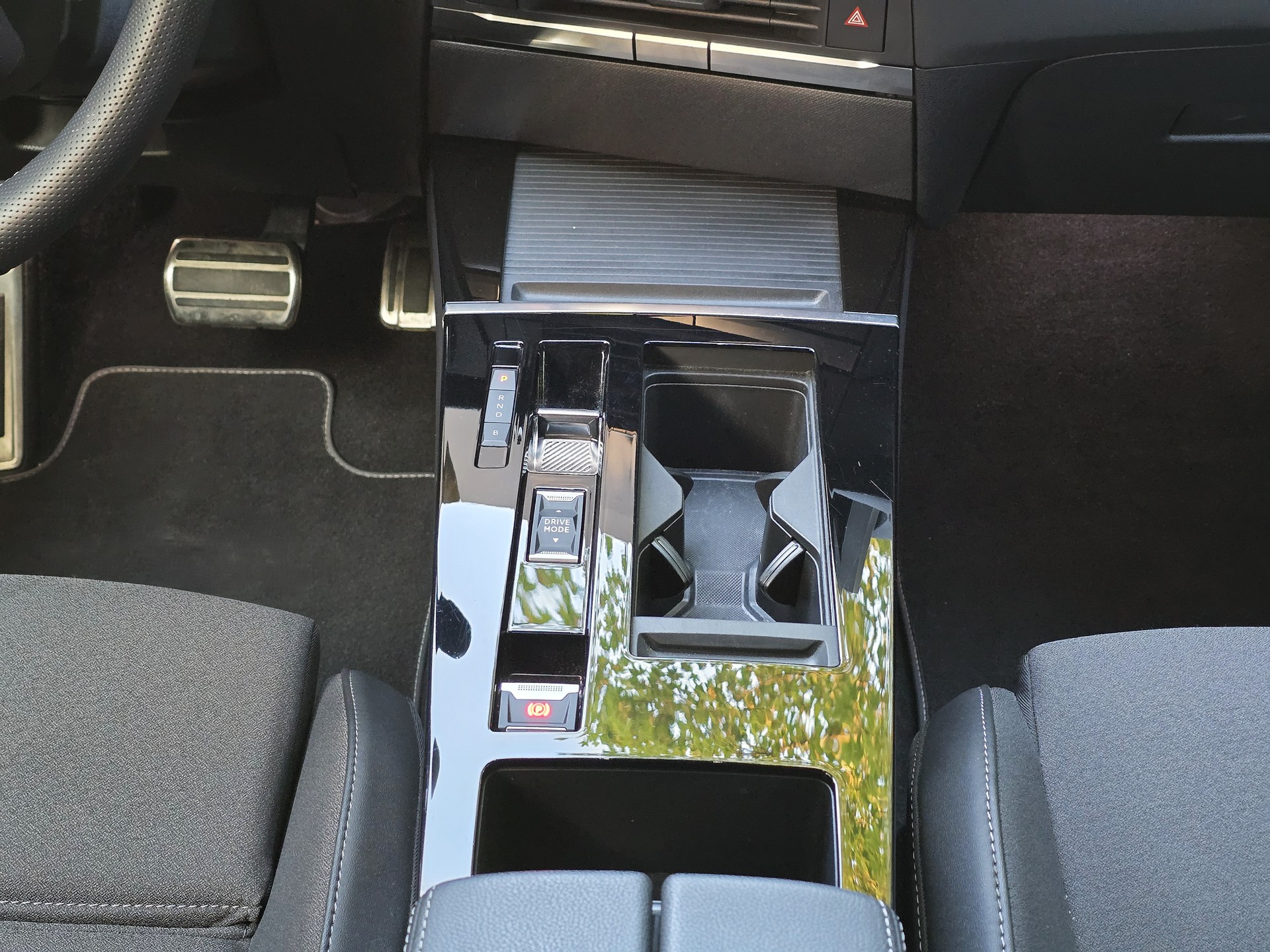 OPEL Astra 1.6 PHEV GS-image-9