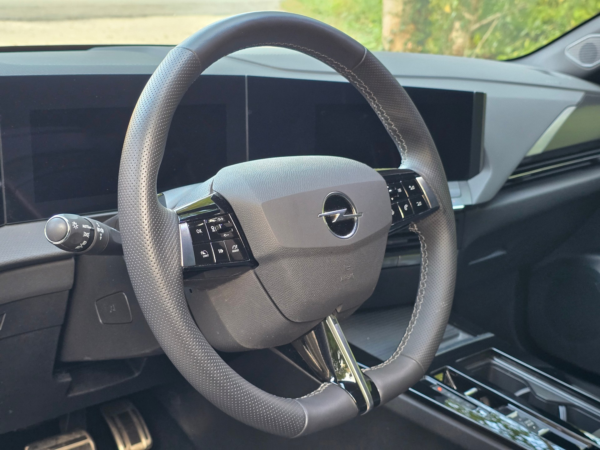 OPEL Astra 1.6 PHEV GS-image-4