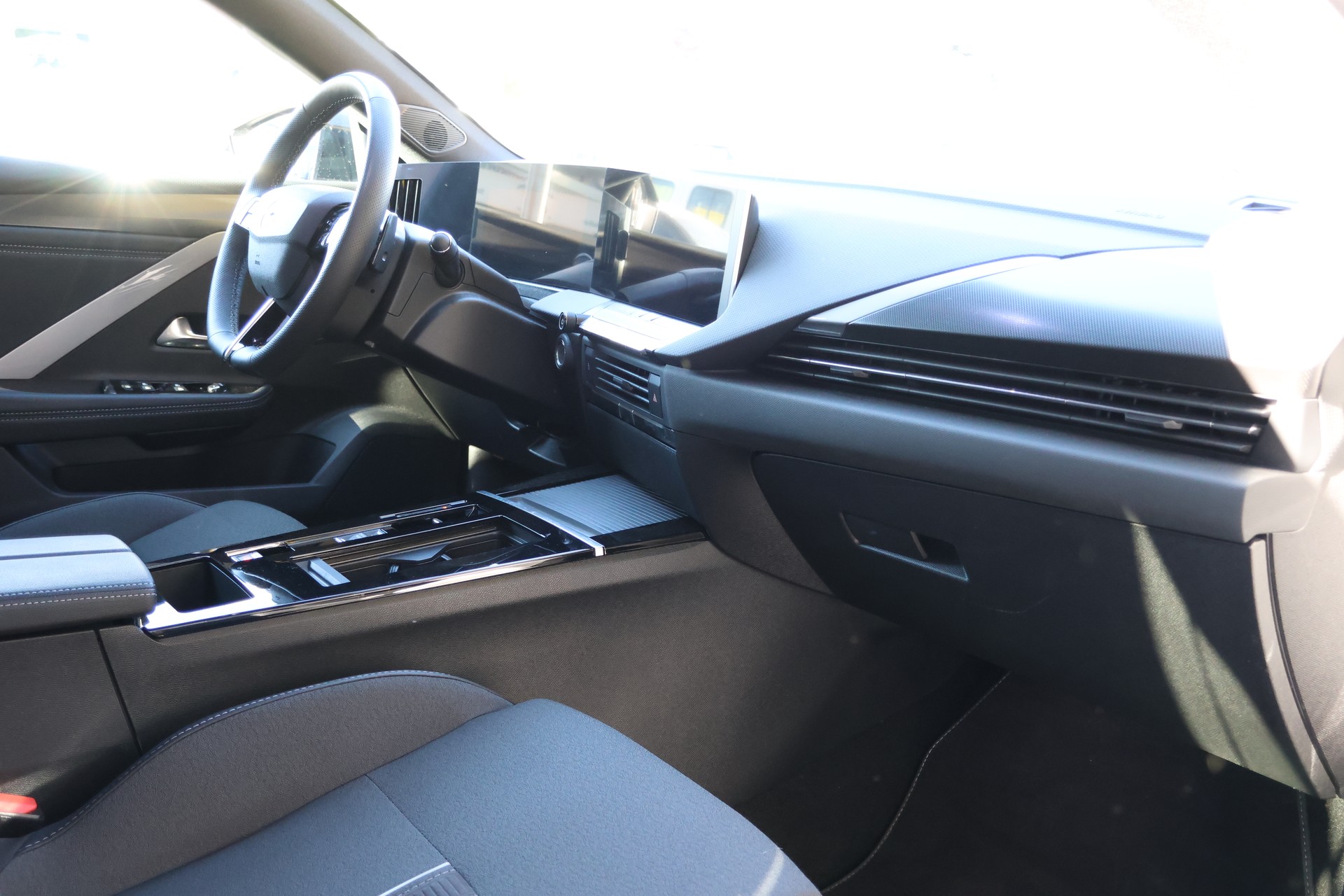 OPEL Astra 1.6 PHEV GS-image-10
