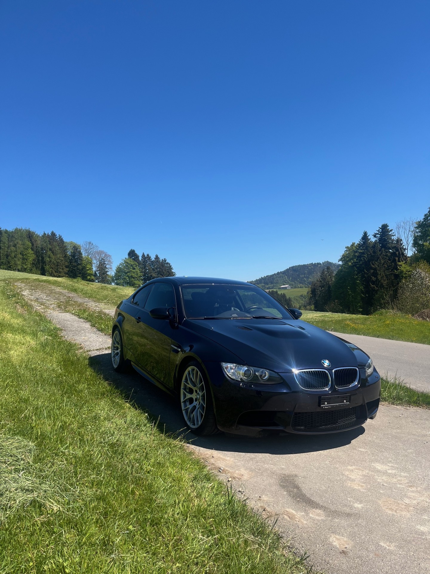 BMW M3 Competition / frisch ab MFK / komplett Original-image-1
