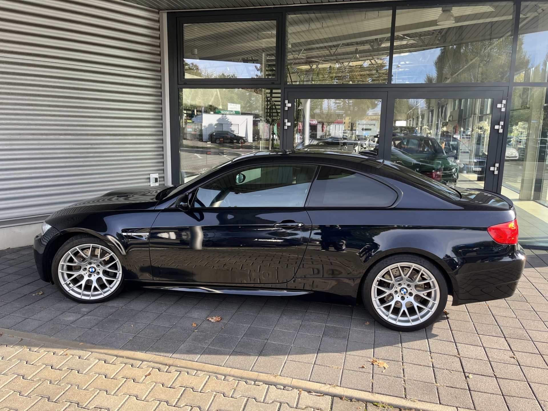 BMW M3 Competition / frisch ab Service / komplett Original-image-0