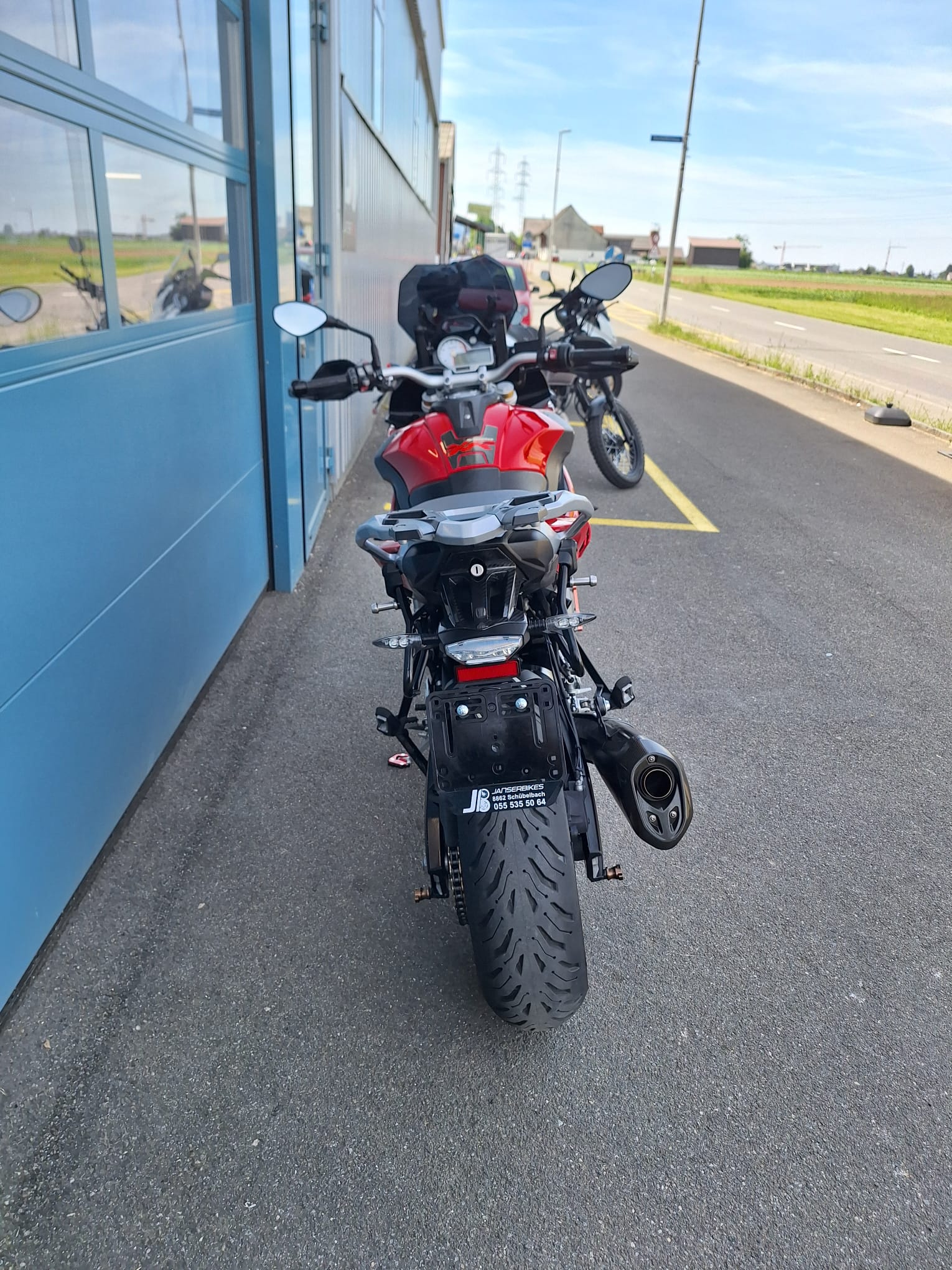BMW S 1000 XR ABS-image-4
