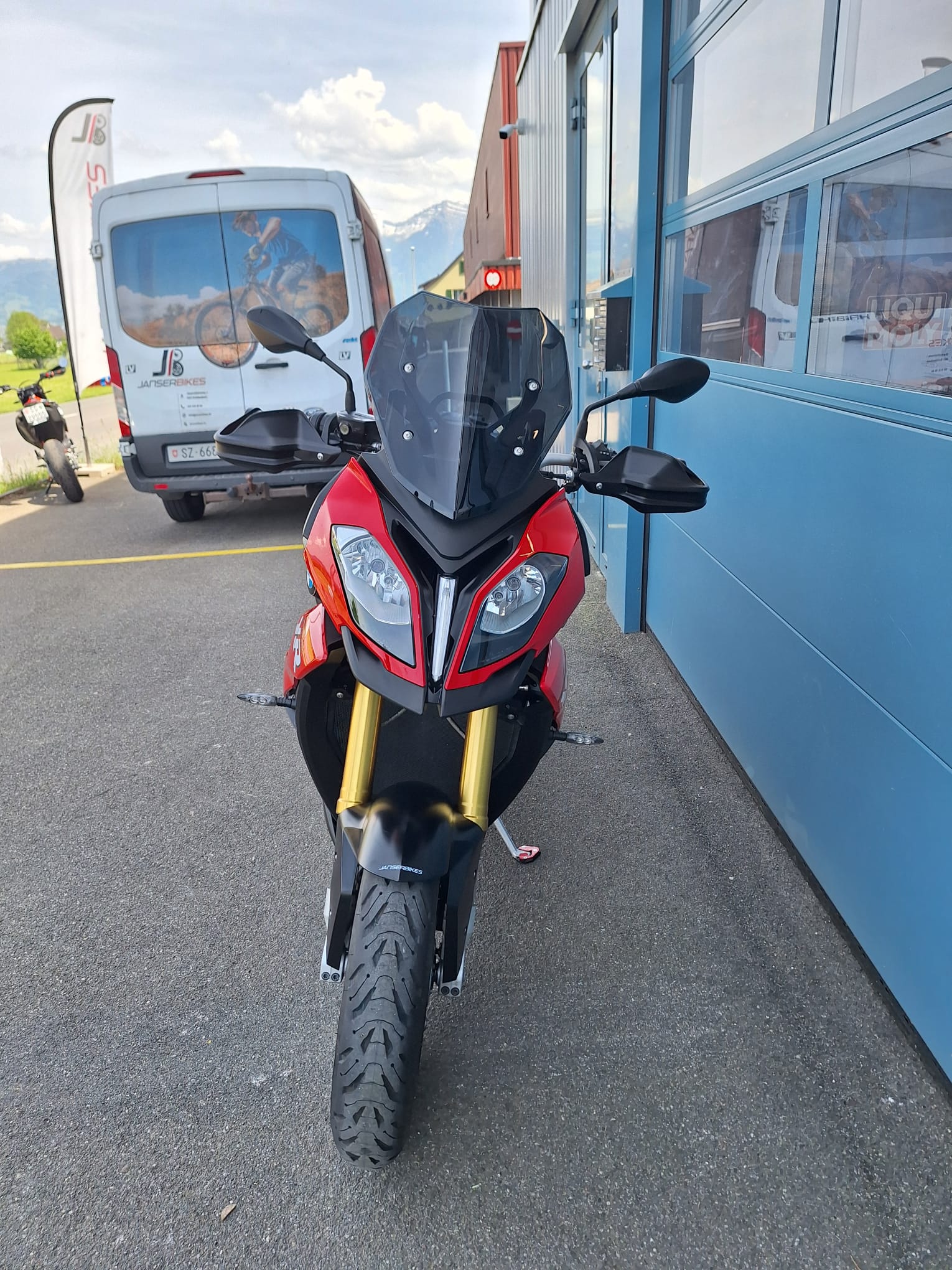 BMW S 1000 XR ABS-image-3
