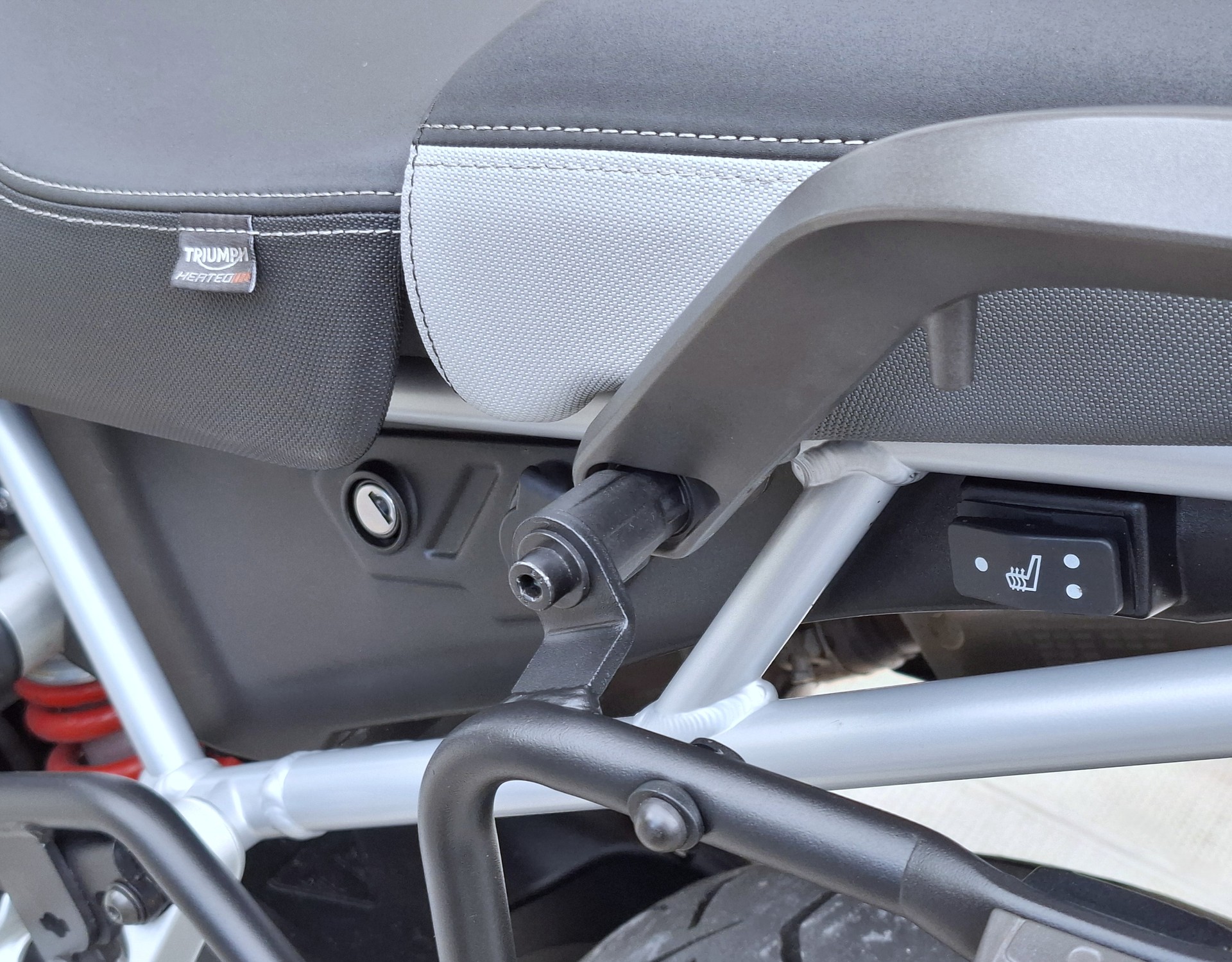 TRIUMPH Tiger 900 GT Pro-image-11