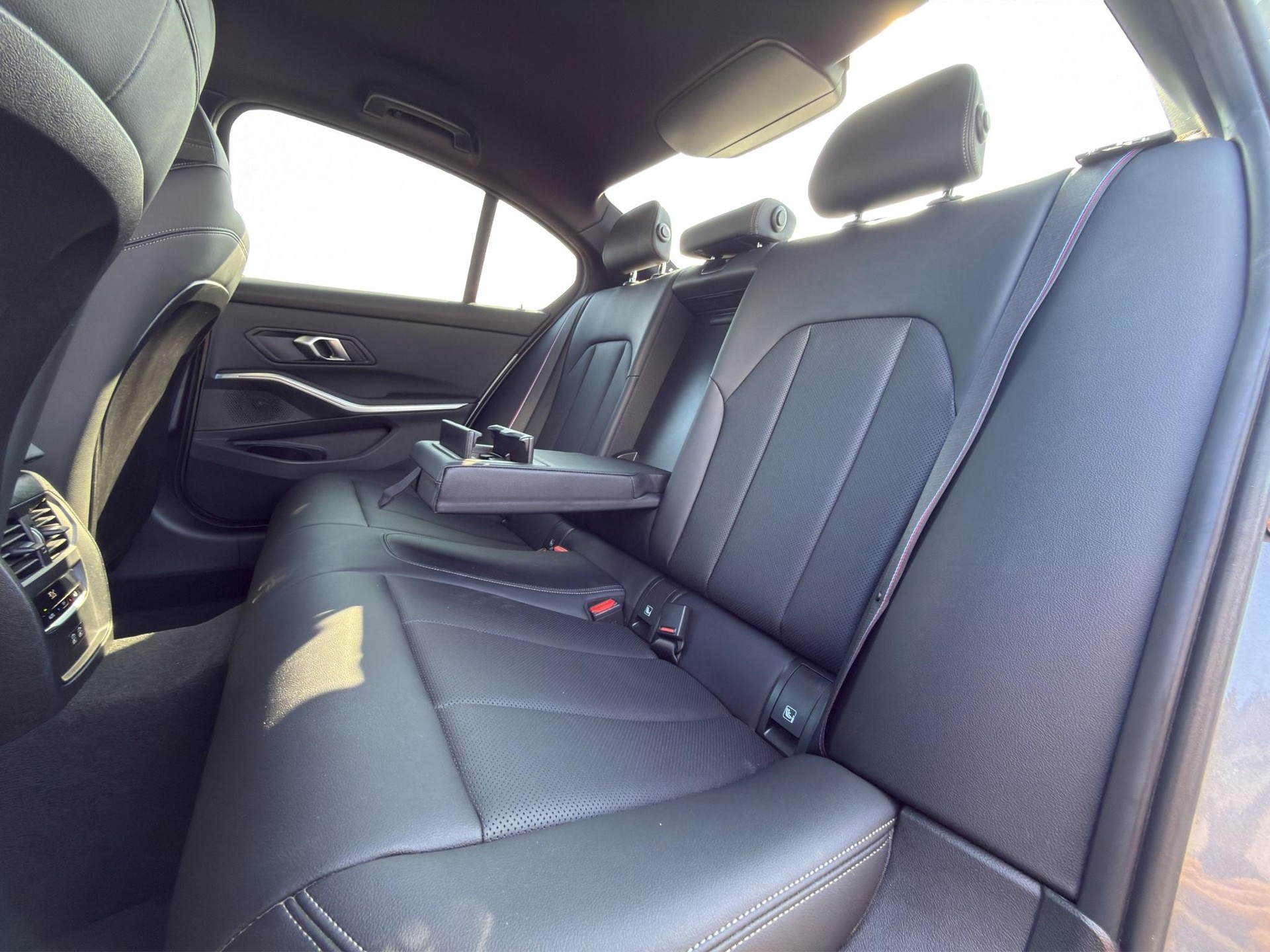 BMW 320d xDrive SAG-image-25
