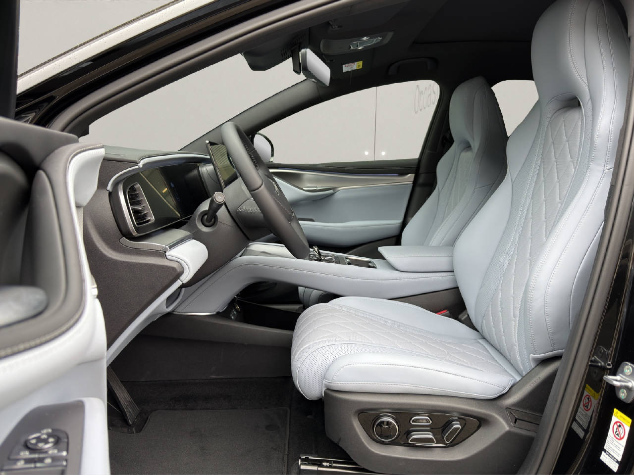 BYD Sealion 7 Excellence AWD-showroom-element-3