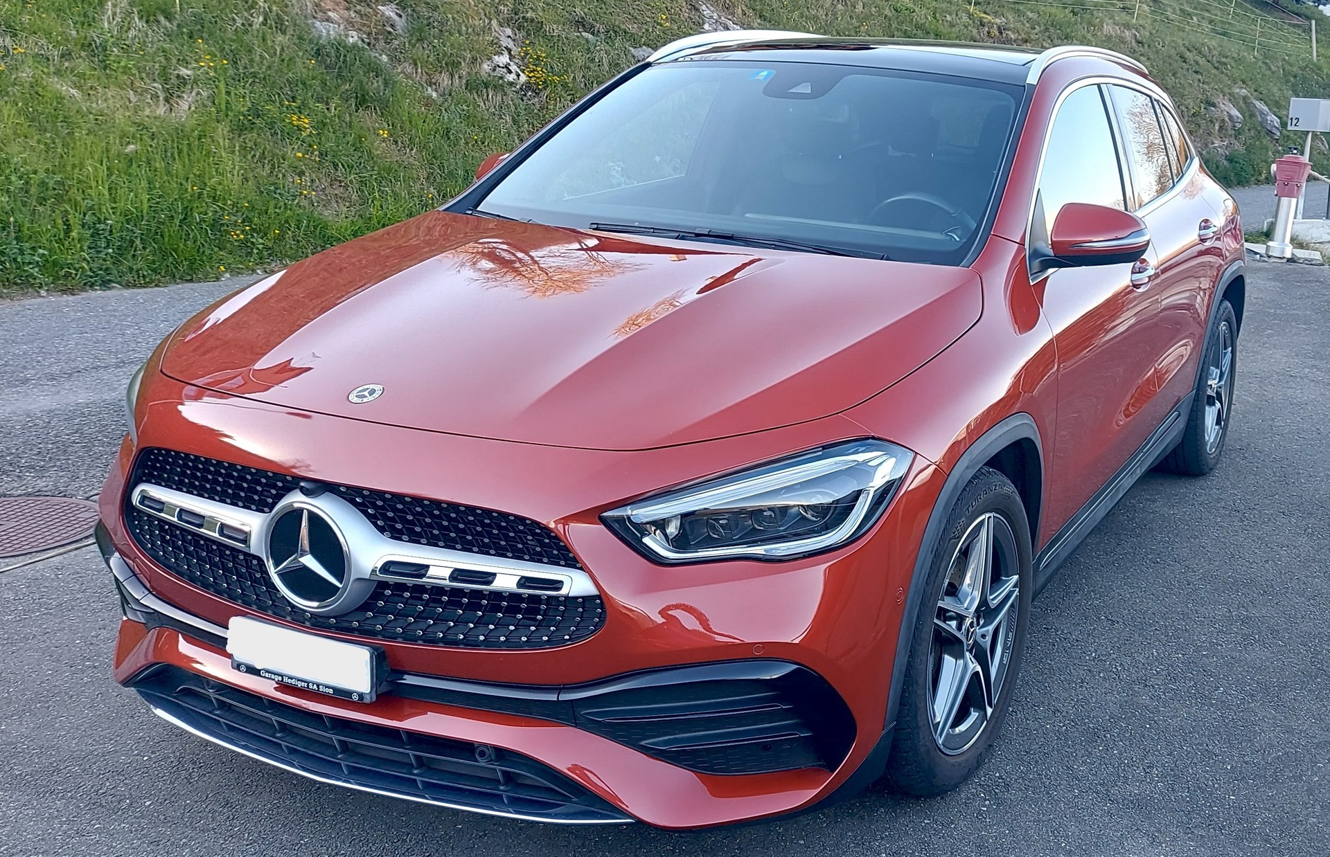MERCEDES-BENZ GLA 200 AMG Line 4matic 8G-DCT-image-1