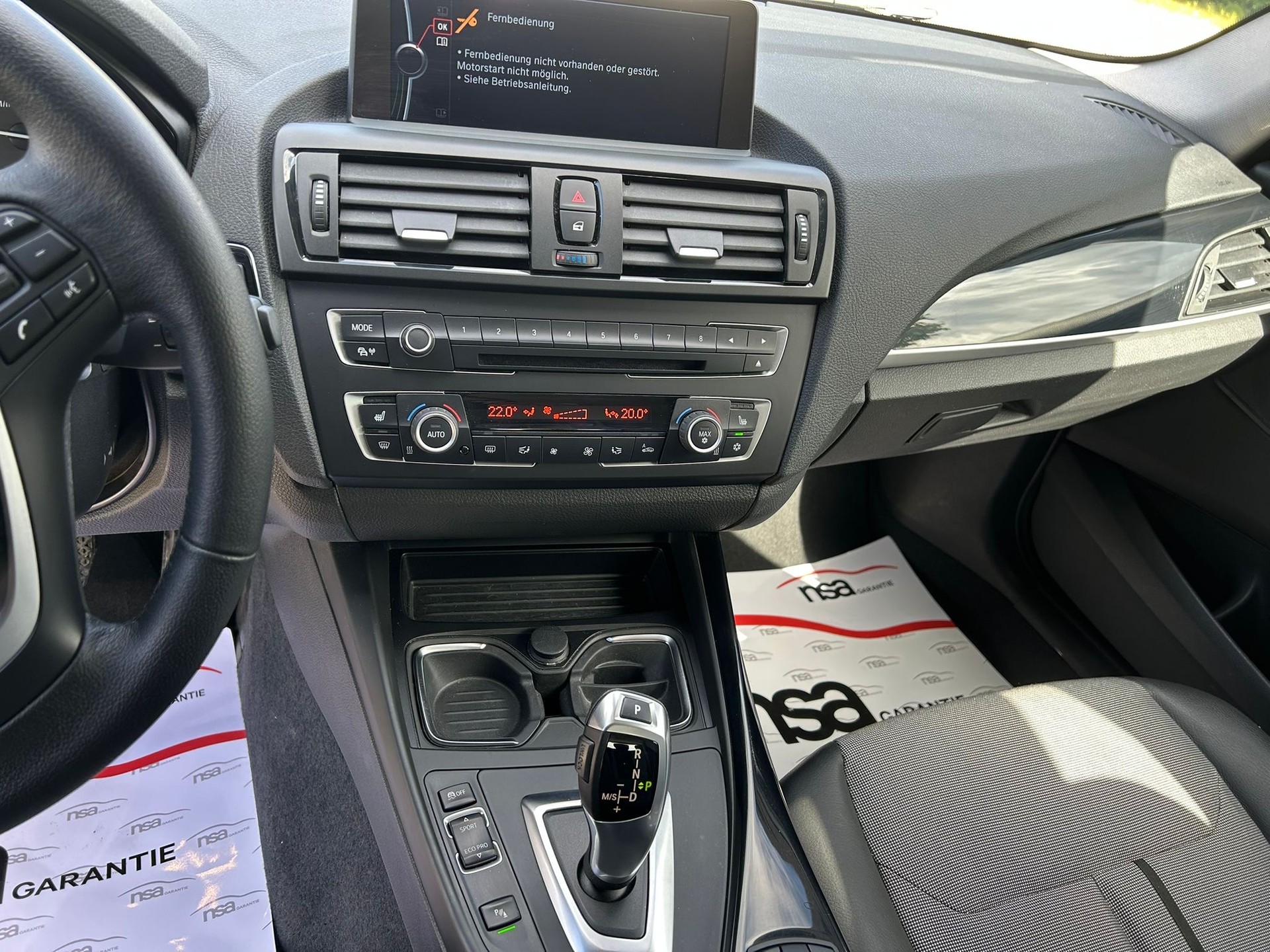 BMW 118i Urban Line Steptronic-image-13