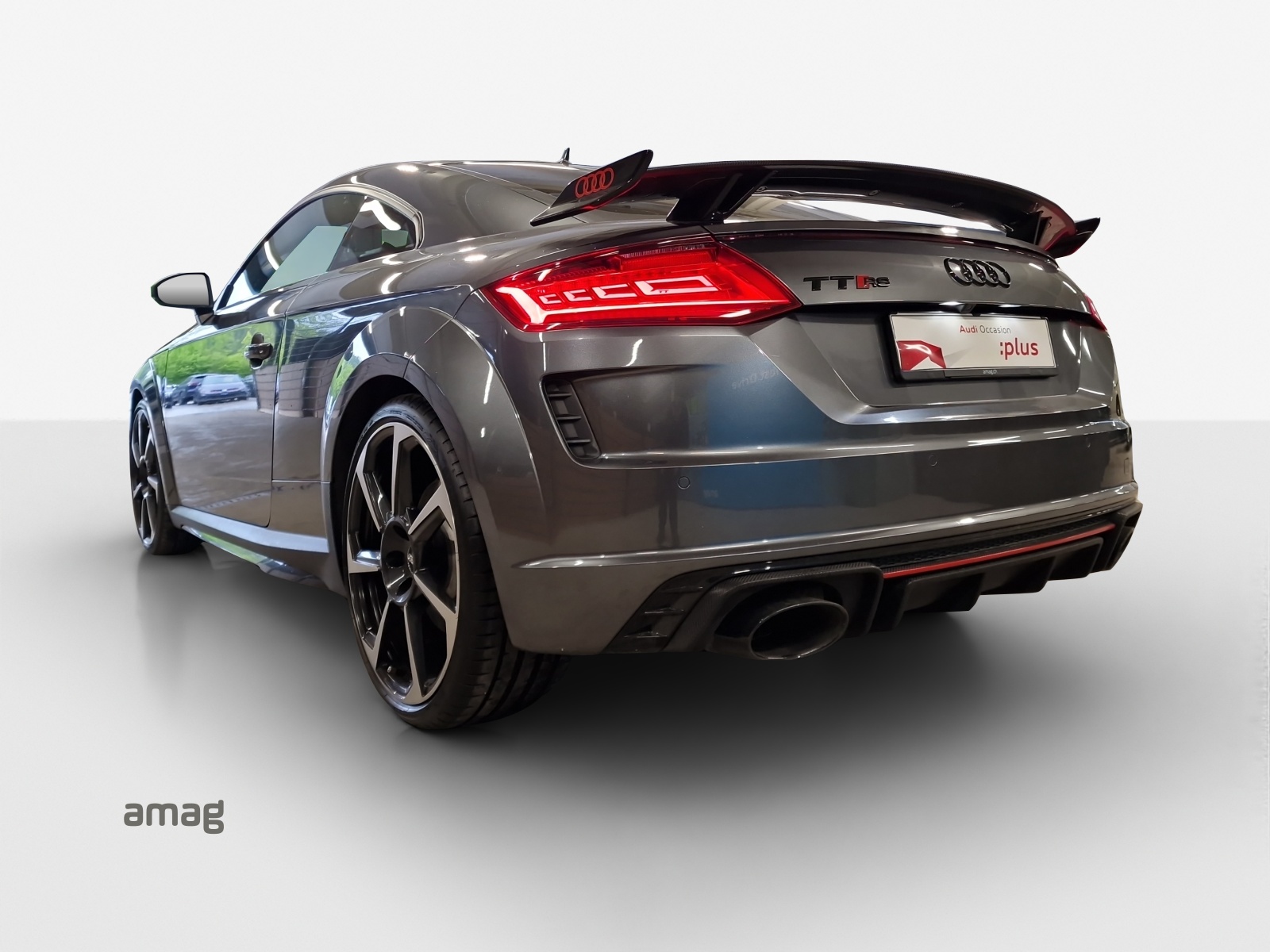AUDI TT Coupé TTRS quattro S-tronic-image-15