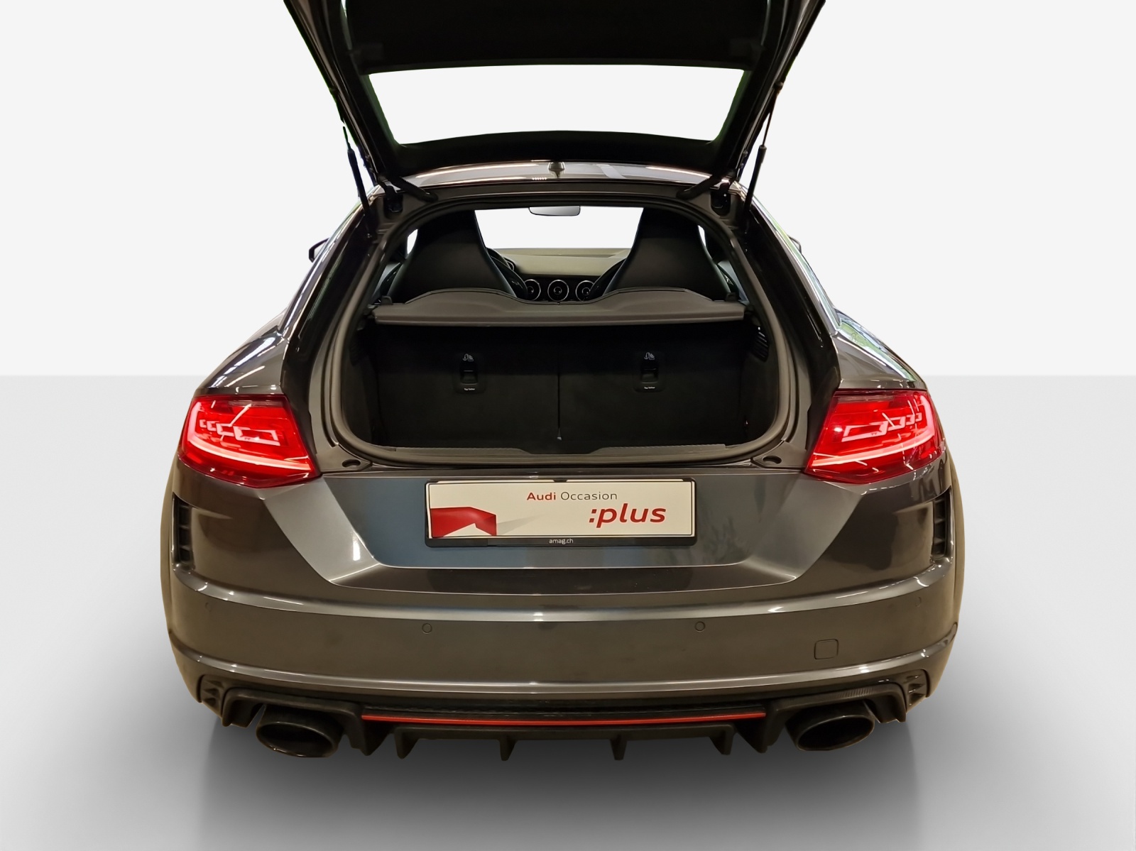 AUDI TT Coupé TTRS quattro S-tronic-image-12
