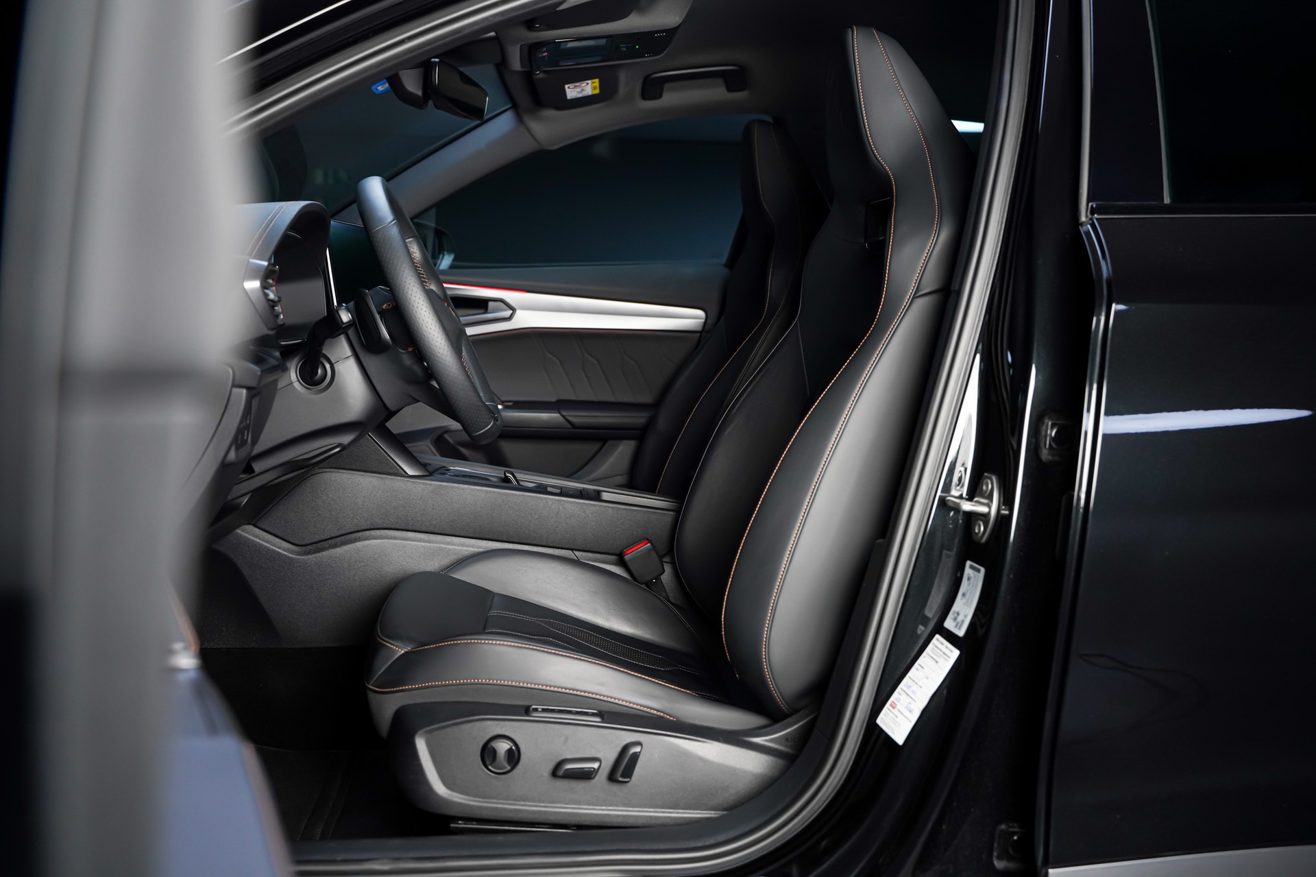 CUPRA Formentor 1.4 e-HYBRID pHEV VZ DSG-image-11