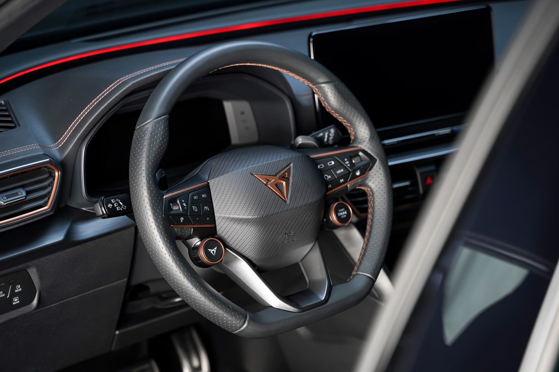 CUPRA Formentor 1.4 e-HYBRID pHEV VZ DSG-image-9