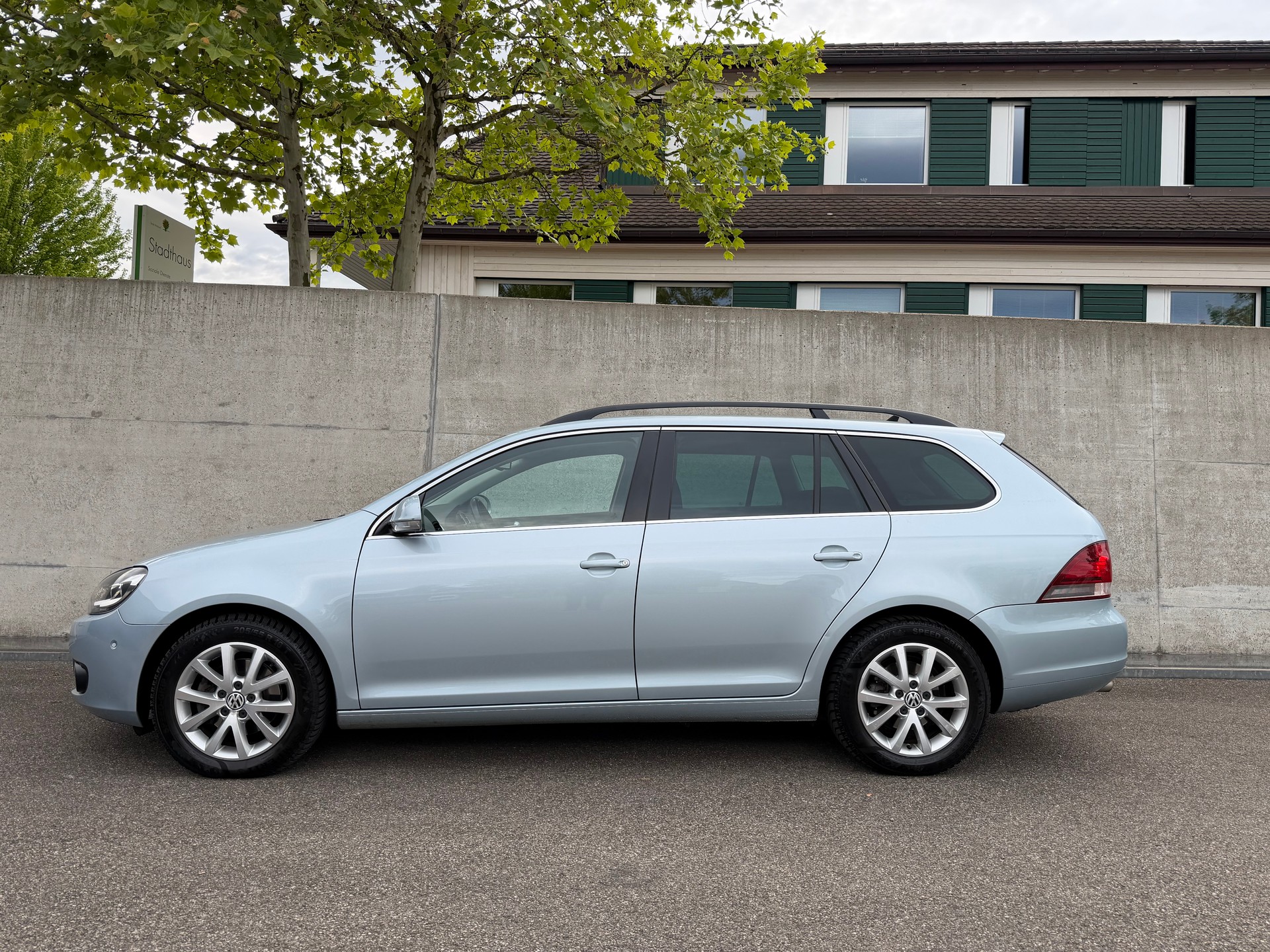 VW Golf Variant 1.4 TSI Team-image-1