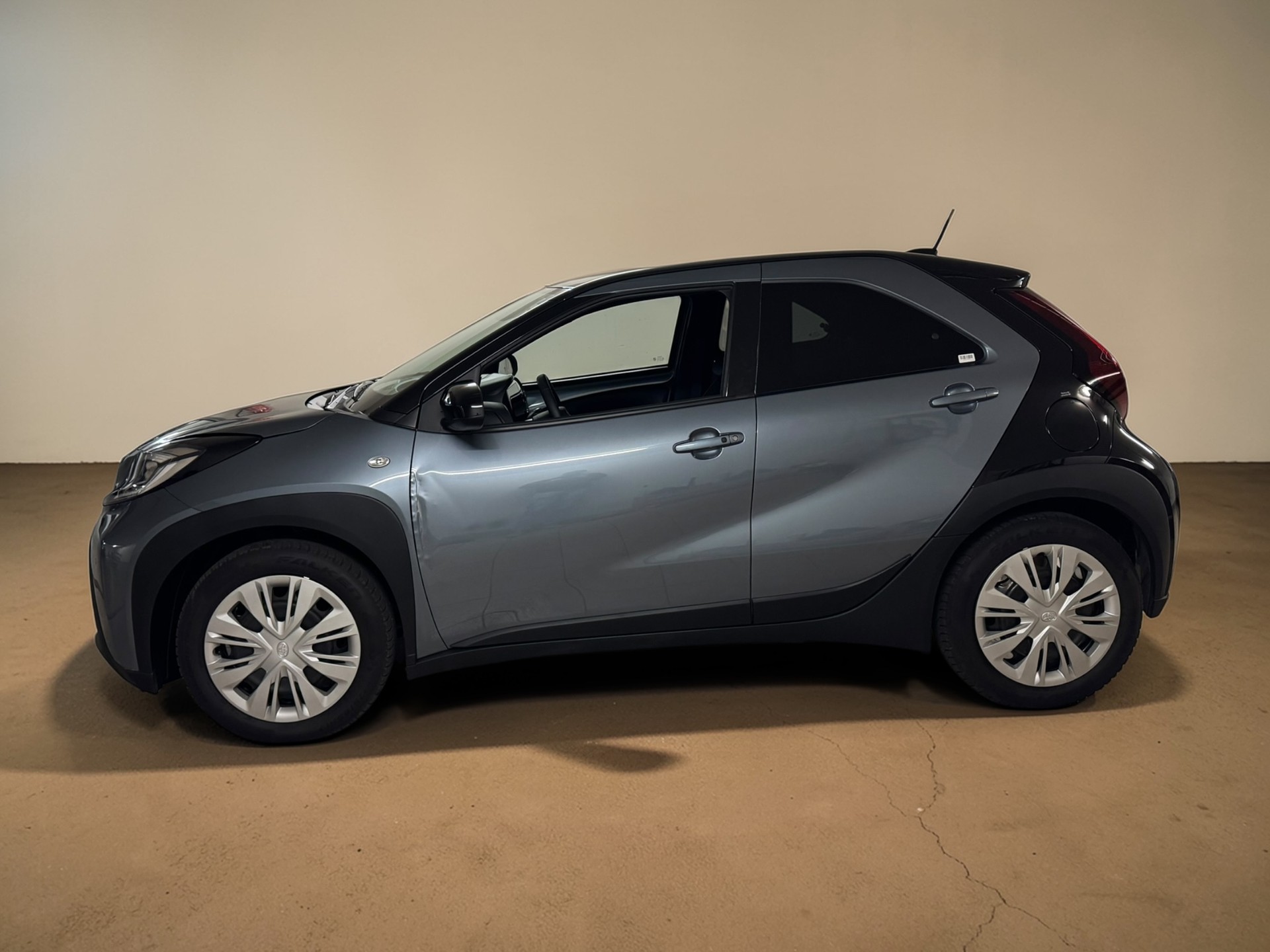 TOYOTA Aygo X 1.0 VVT-i Comfort CVT-image-5