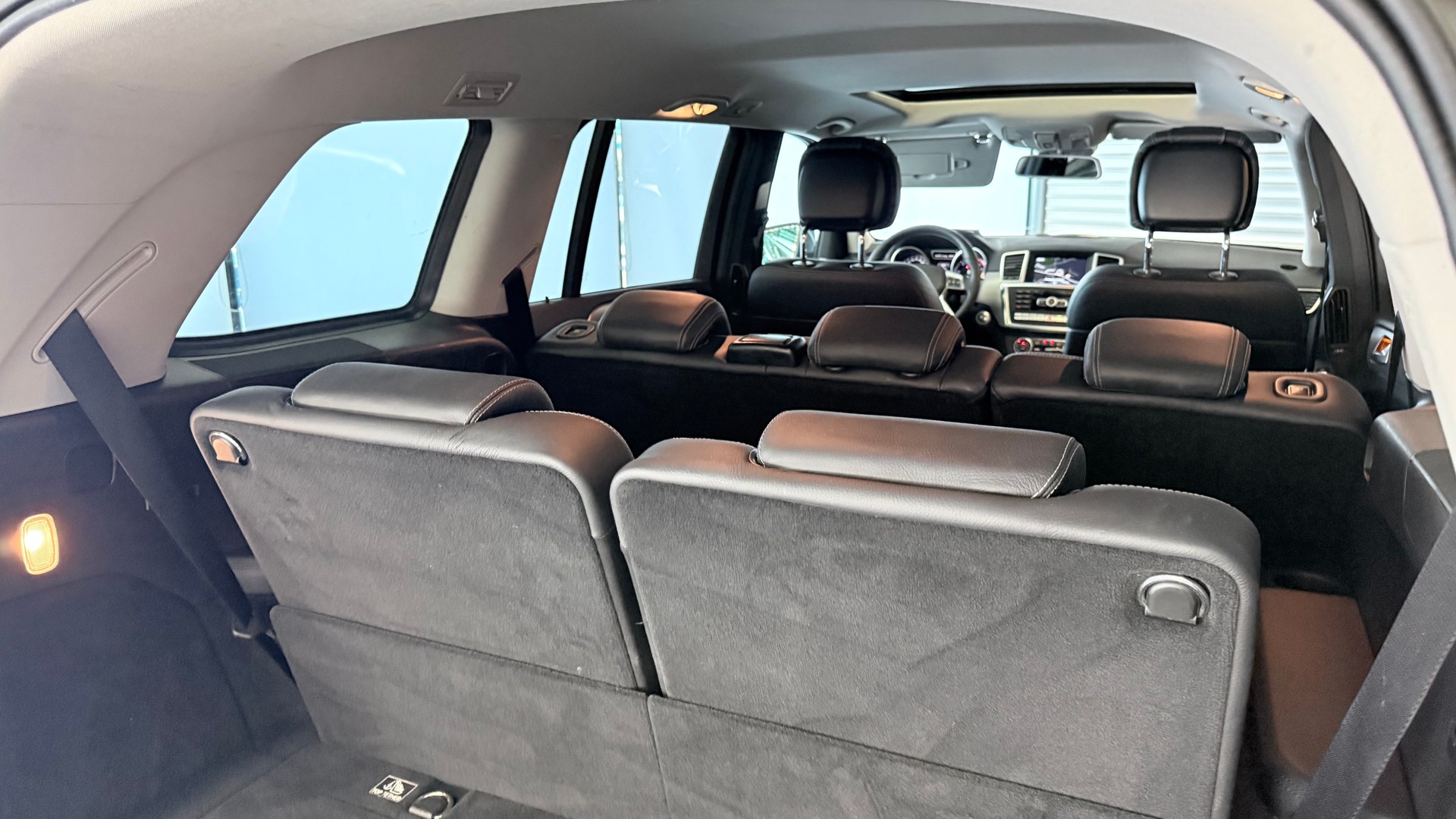 MERCEDES-BENZ GL 350 V6 CDI BlueTec-image-22