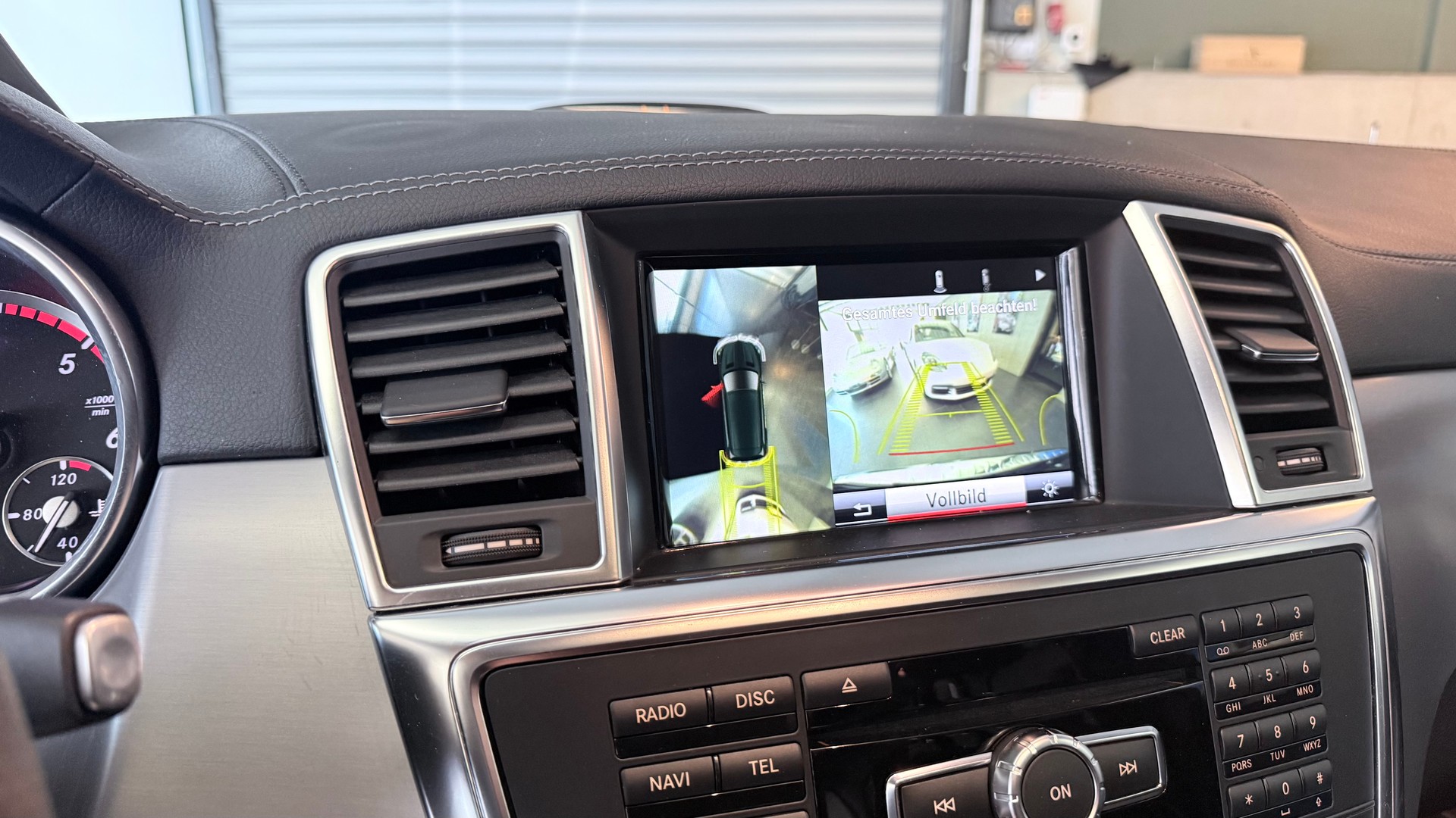 MERCEDES-BENZ GL 350 V6 CDI BlueTec-image-16