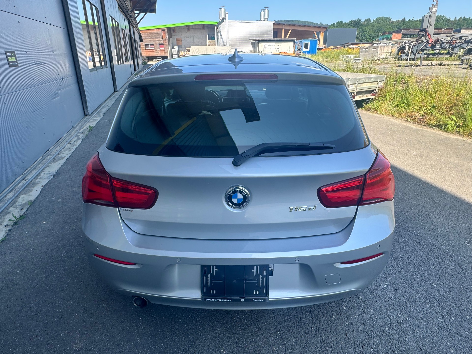 BMW 116d-image-3