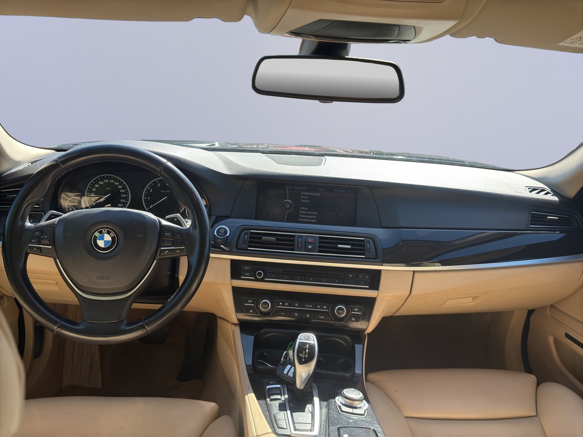 BMW 528i xDrive Touring Steptronic-image-11