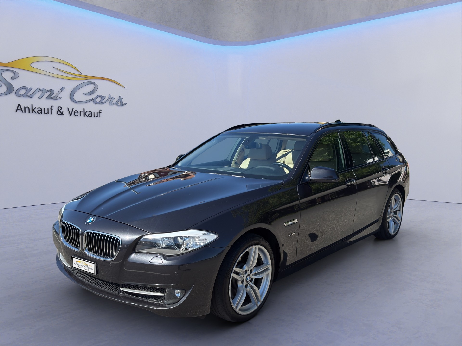 BMW 528i xDrive Touring Steptronic