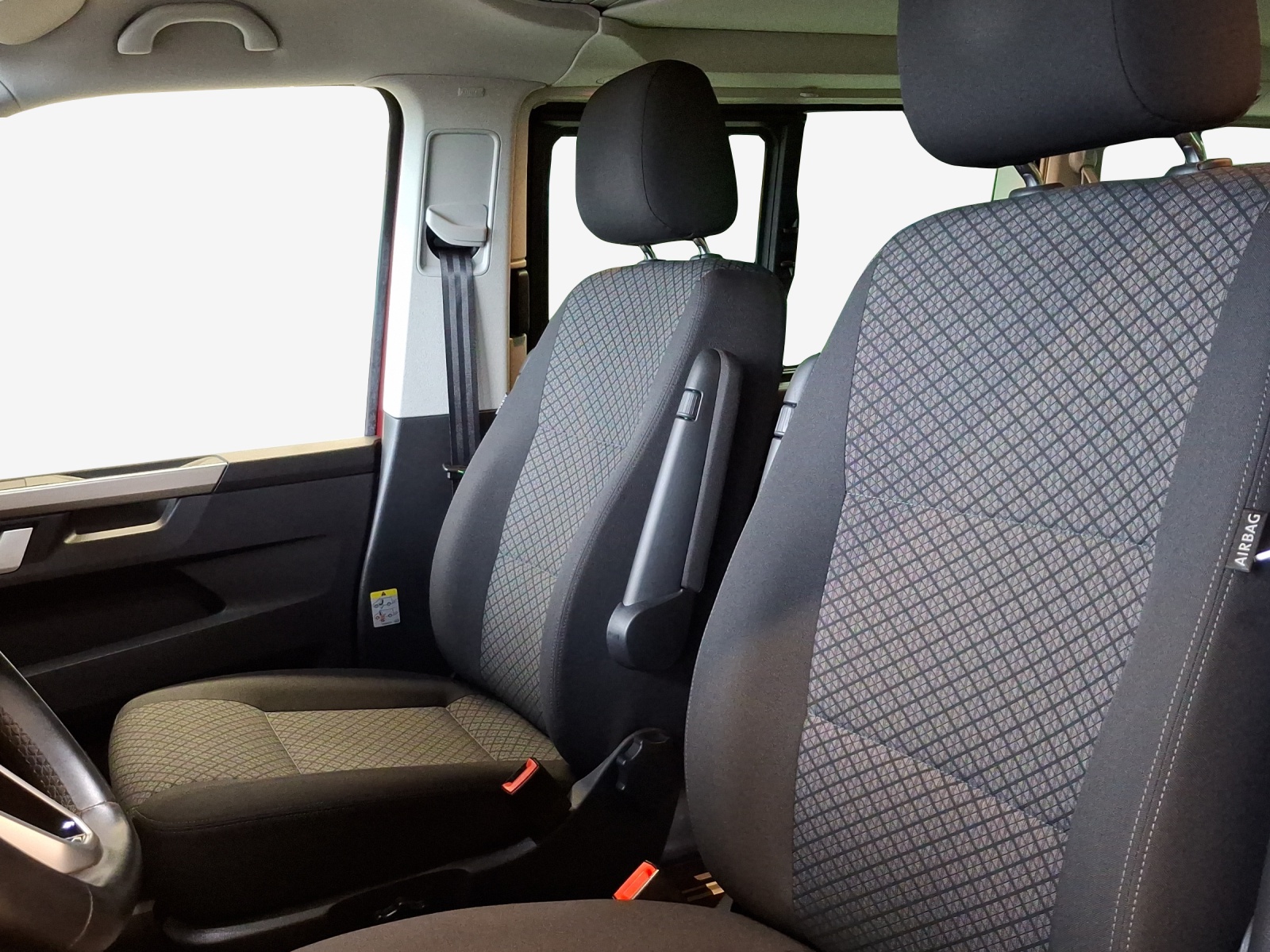 VW T6.1 California 2.0 TDI Beach Liberty 4Motion DSG-image-7