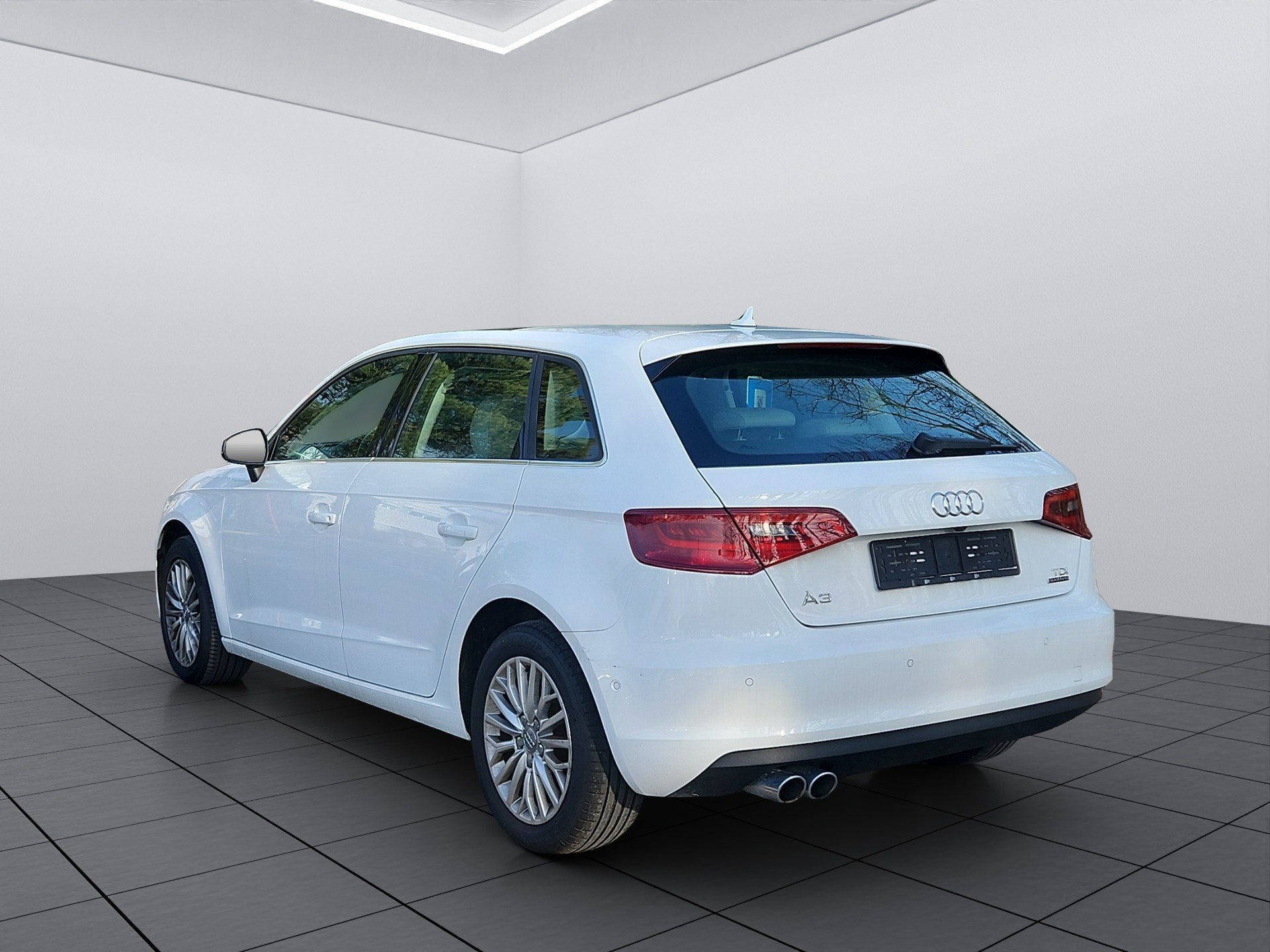 AUDI A3 Sportback 2.0 TDI Attraction quattro S-tronic-showroom-element-3