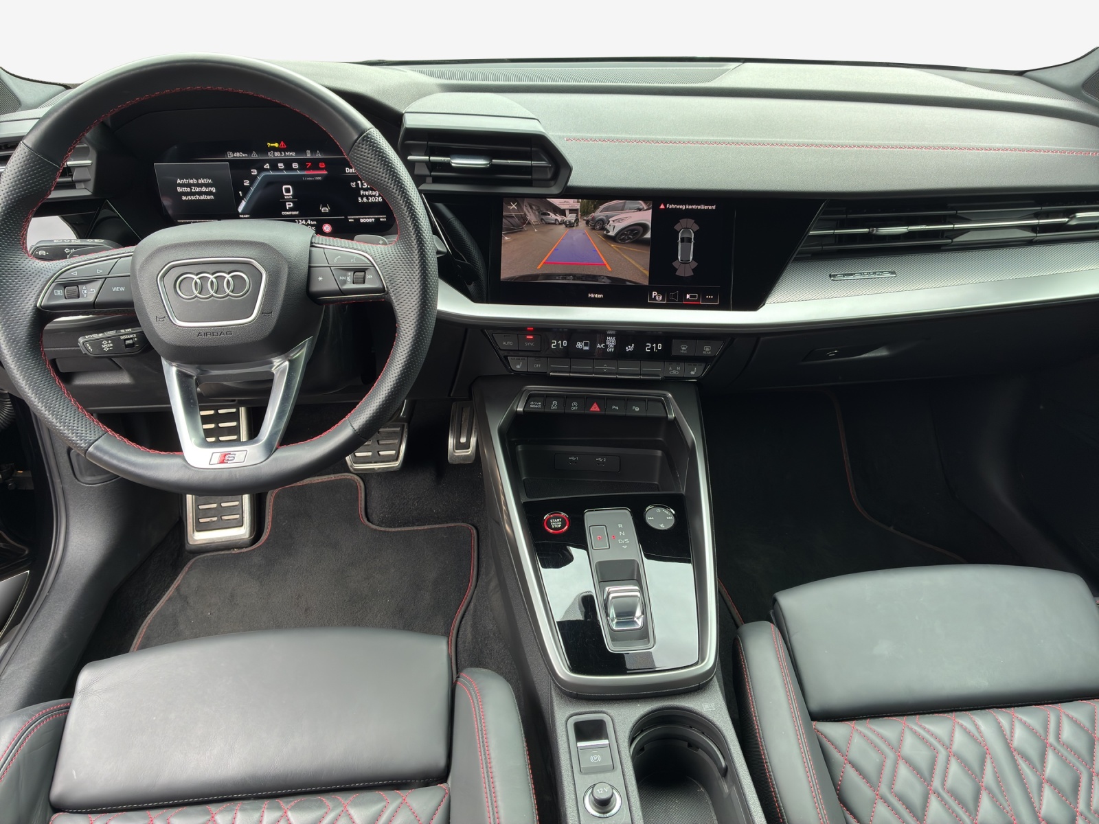 AUDI S3 Sportback 2.0 TFSI quattro S-tronic-image-8