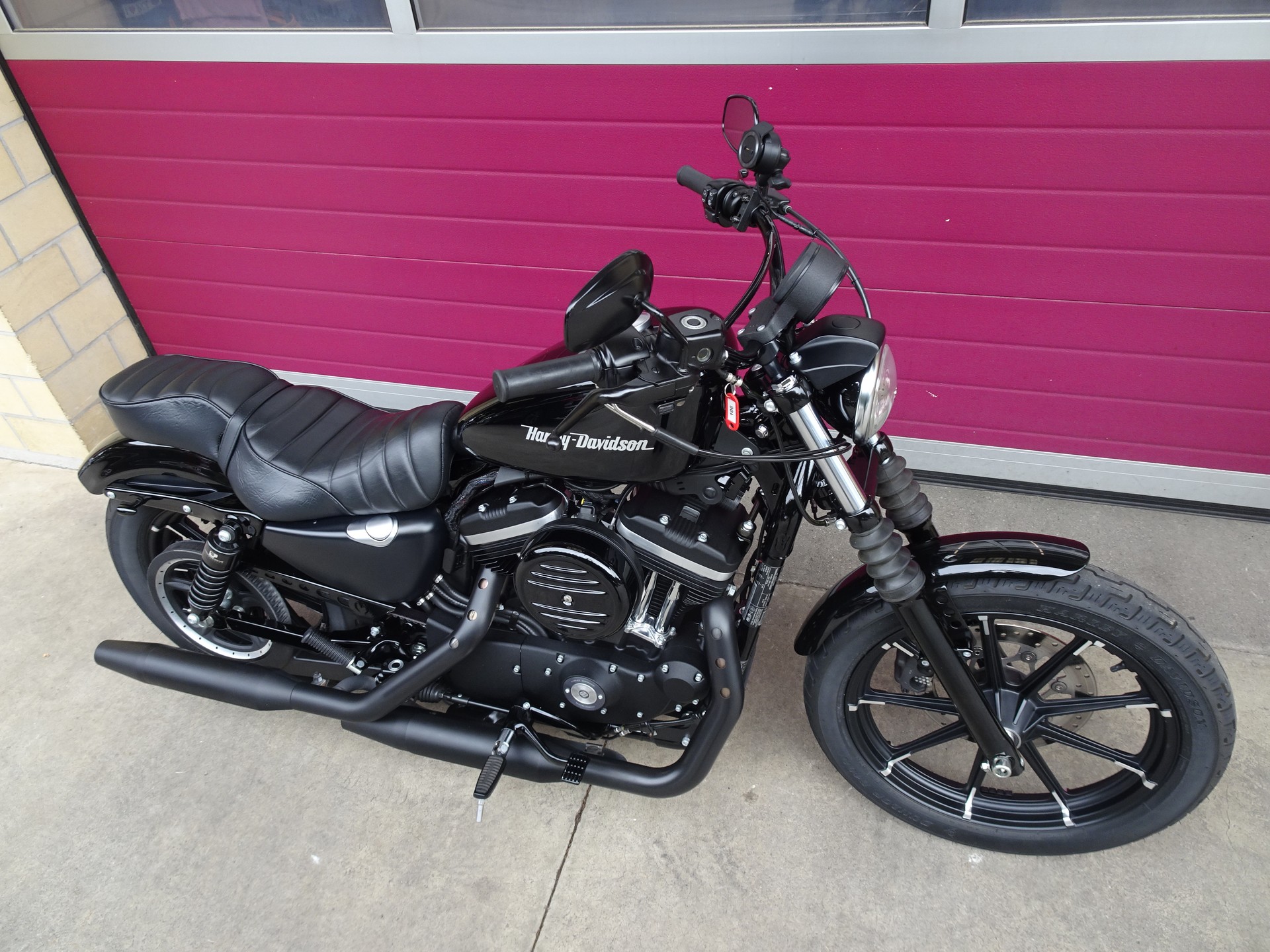 HARLEY-DAVIDSON XL 883 N Sportster Iron ABS-image-15