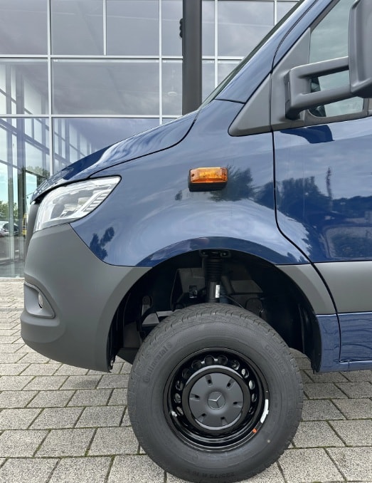 MERCEDES-BENZ Sprinter 319 CDI Standard 9G-TRONIC 4x4-image-4