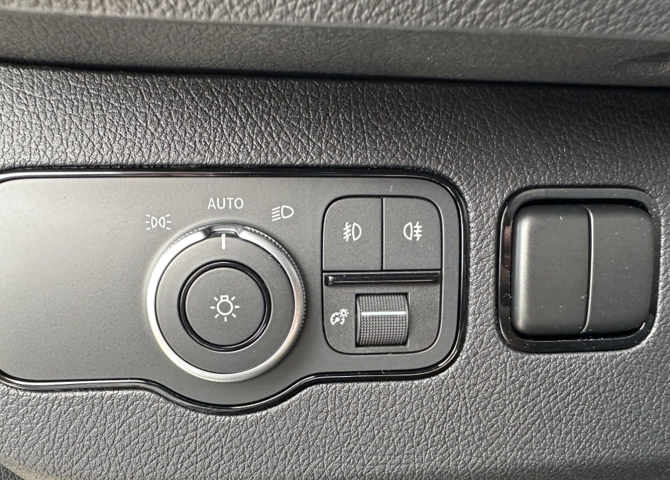 MERCEDES-BENZ Sprinter 319 CDI Standard 9G-TRONIC 4x4-image-6