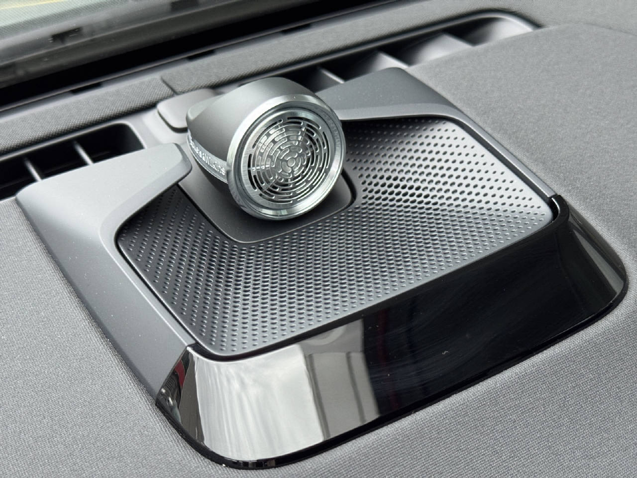 POLESTAR 3 Long Range Dual Motor Plus Performance-image-14