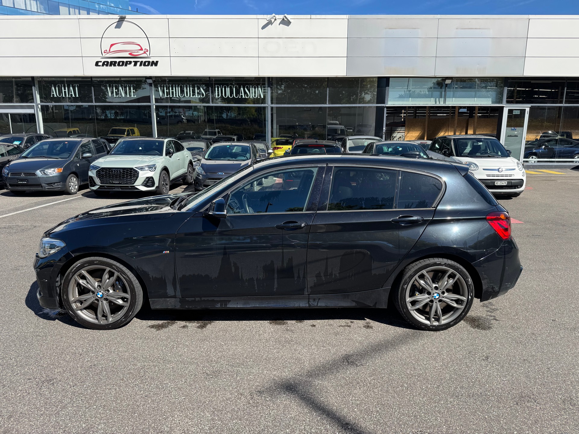 BMW M135i xDrive Steptronic-image-5