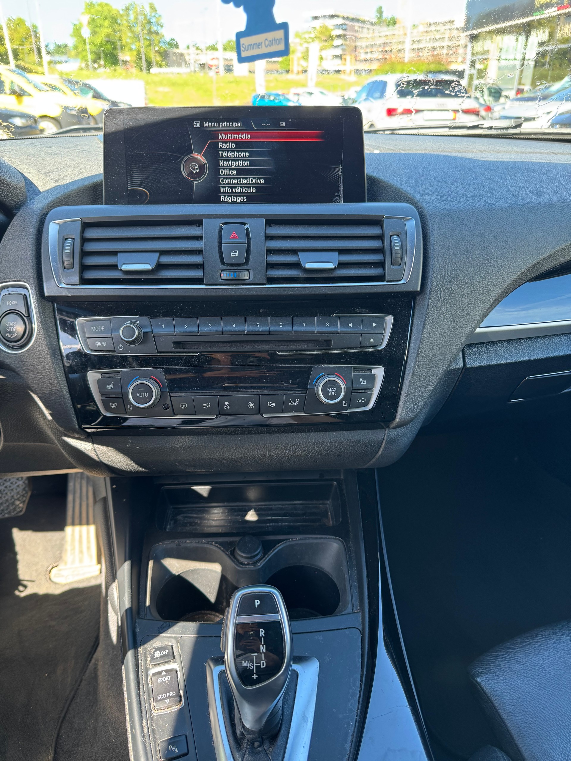 BMW M135i xDrive Steptronic-image-12