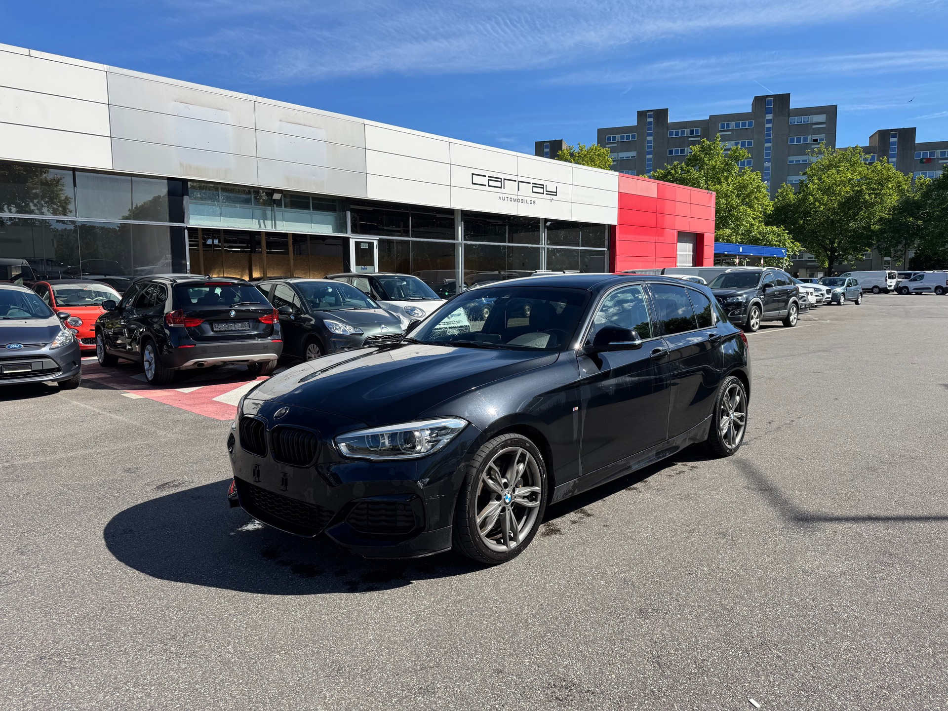 BMW M135i xDrive Steptronic-image-3