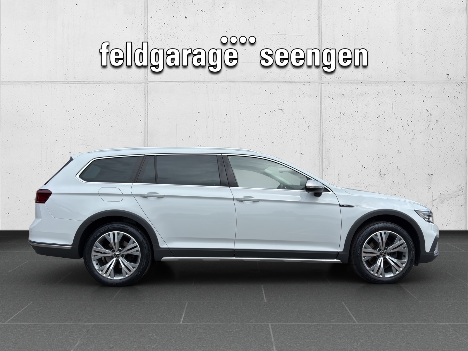 VW Passat Alltrack 2.0 TDI 4Motion DSG mit AHK, Standheizung & Winterräder-image-3